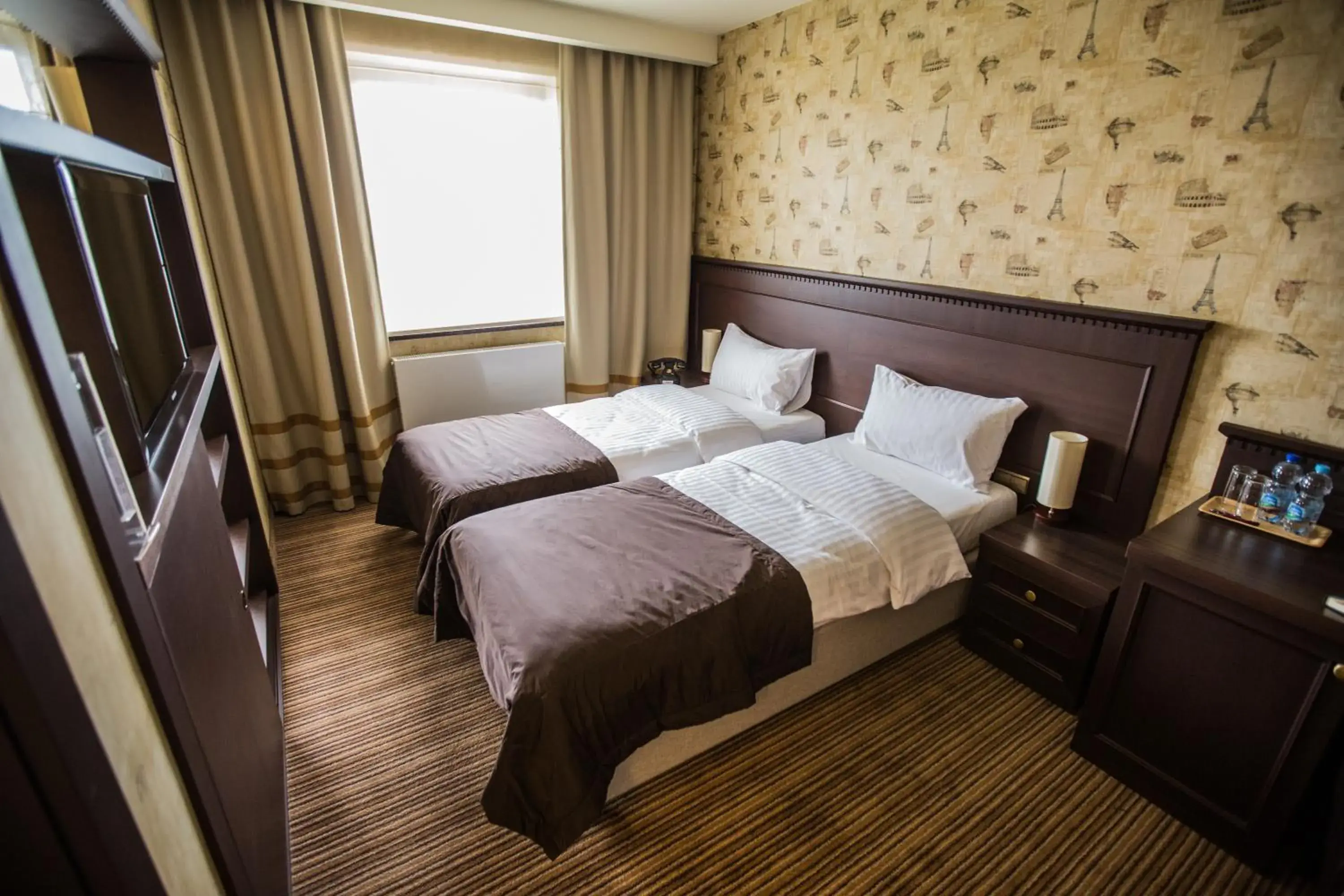 Apartment with Balcony in Hotel Rodan Apartment with Balcony in Hotel Rodan