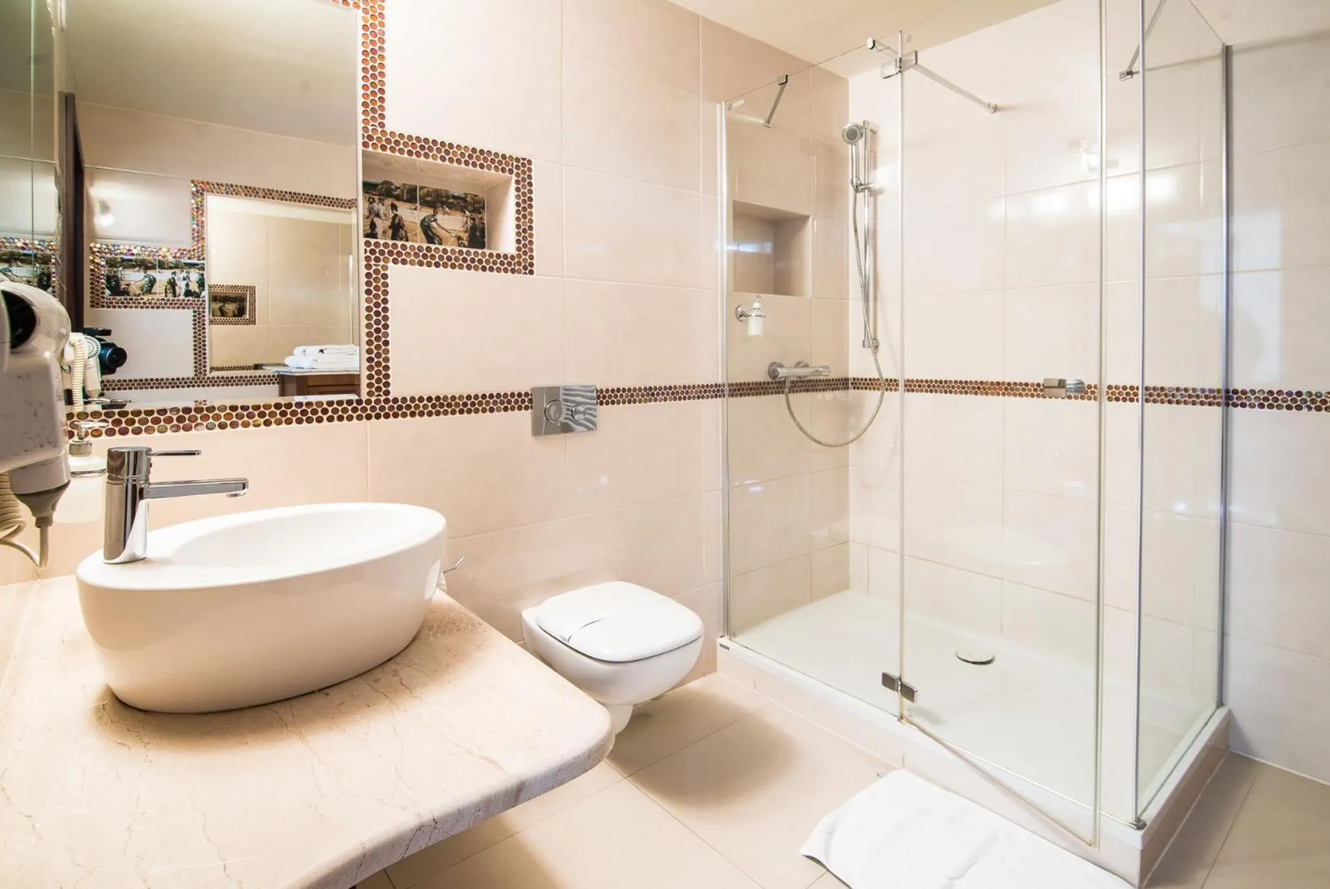 Bathroom in Hotel Rodan