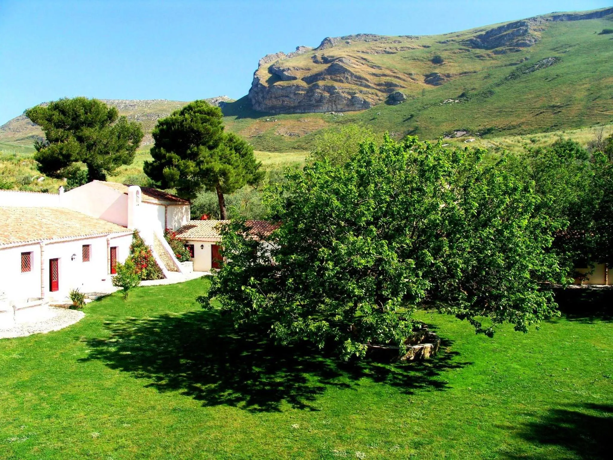 Facade/entrance in Masseria Rossella