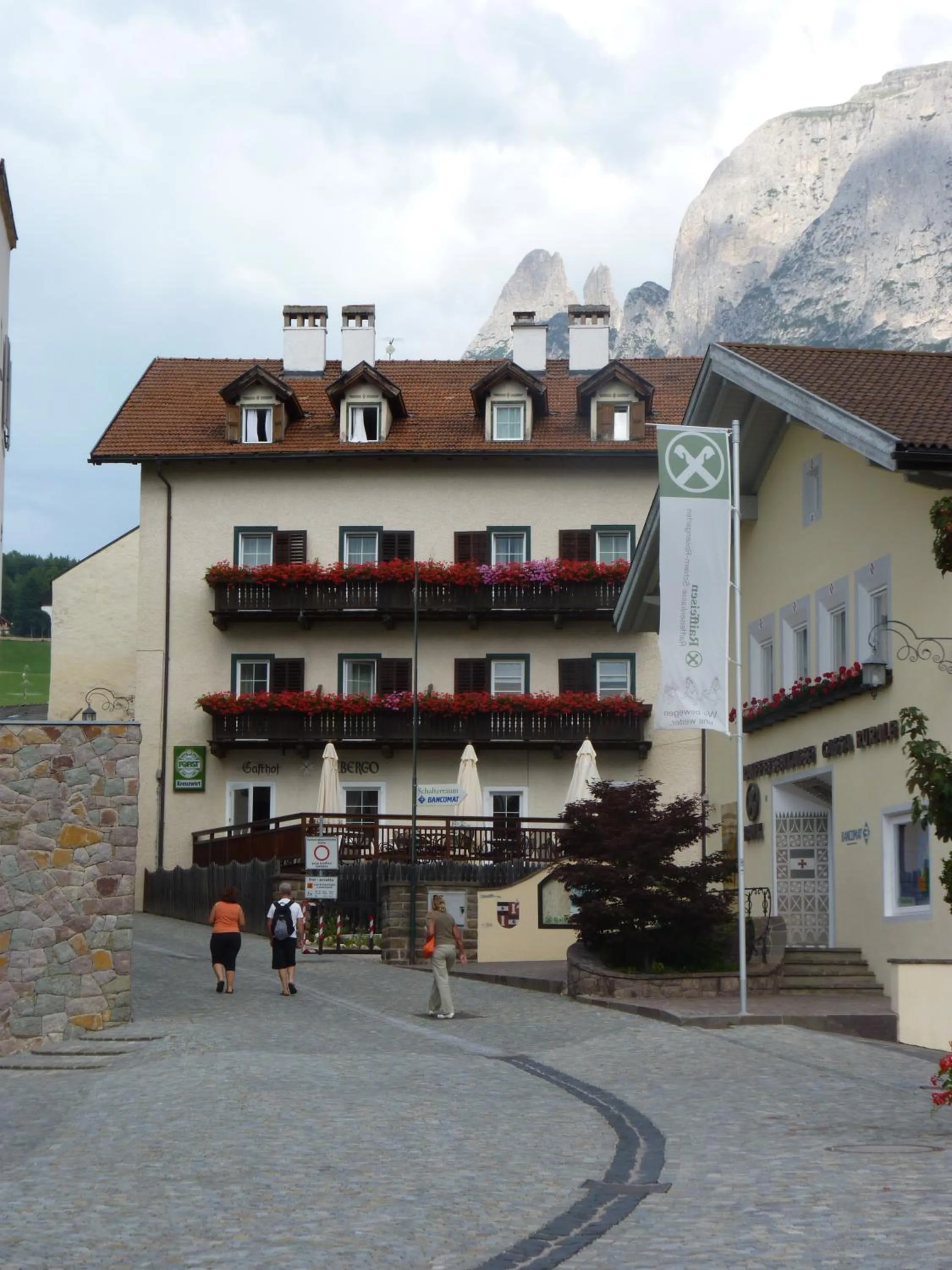 Facade/entrance in Gasthof Albergo Kreuzwirt