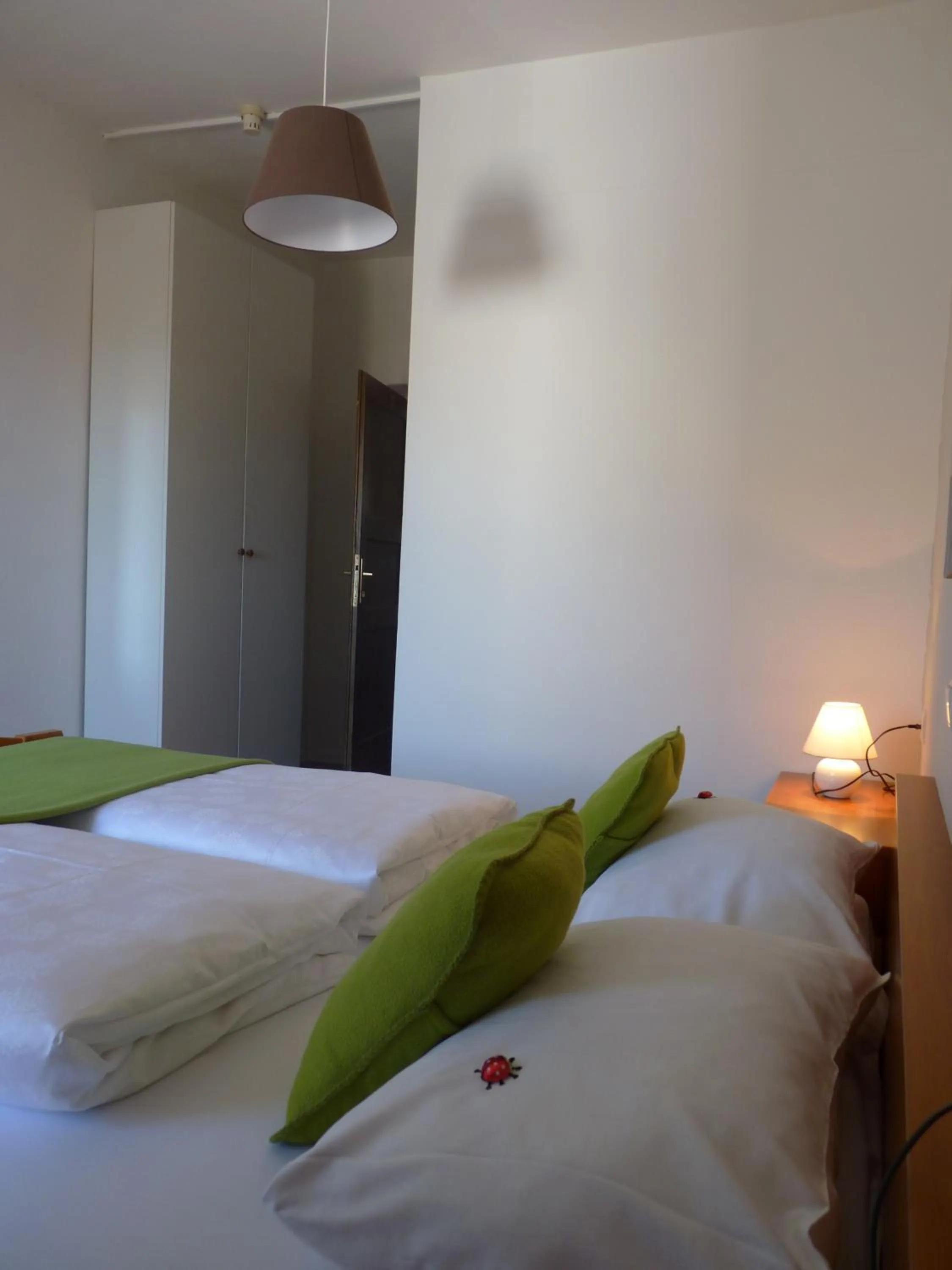 Bed in Gasthof Albergo Kreuzwirt