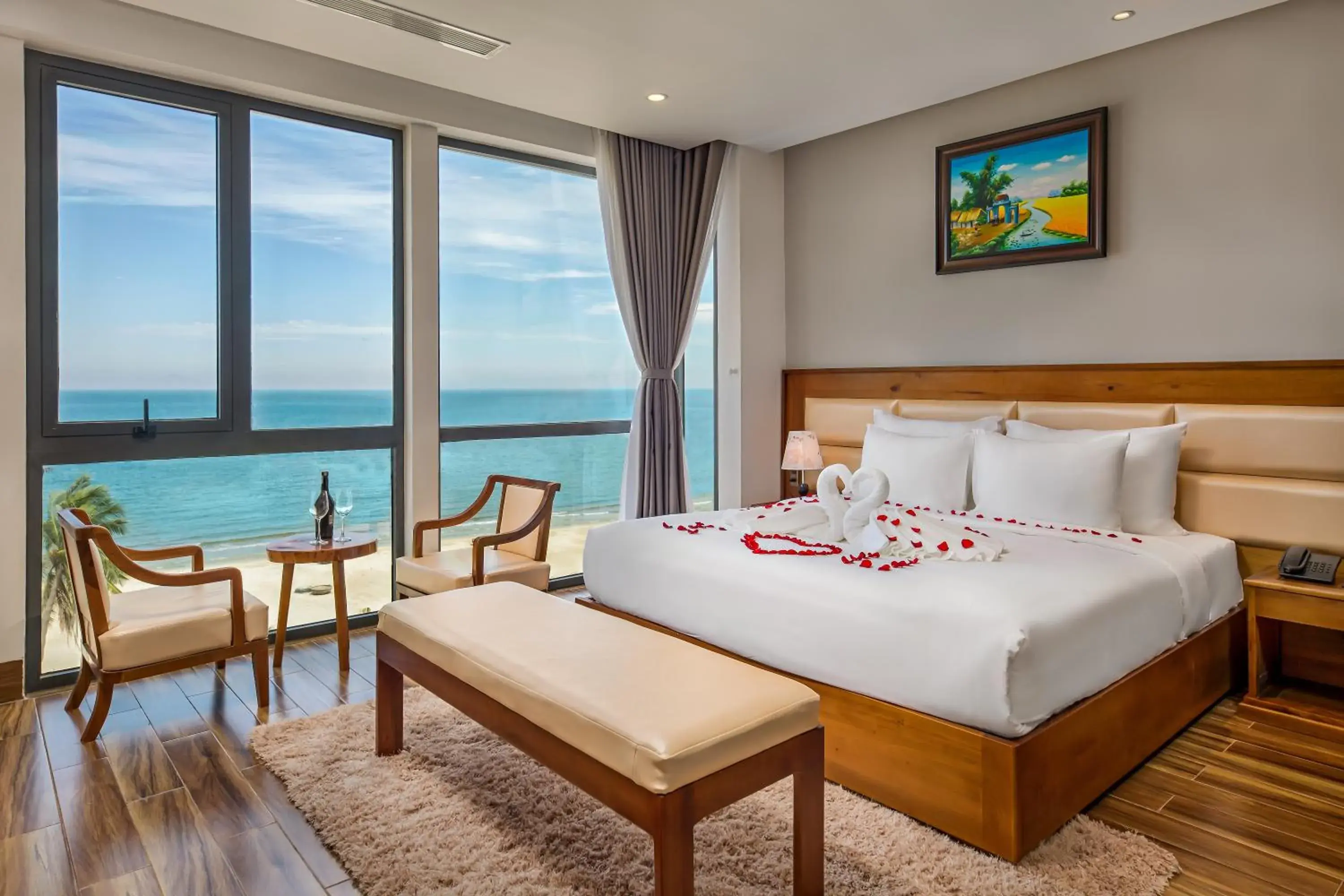 King Suite with Sea View in DAO NGOC BEACH HOTEL Da Nang King Suite with Sea View in DAO NGOC BEACH HOTEL Da Nang