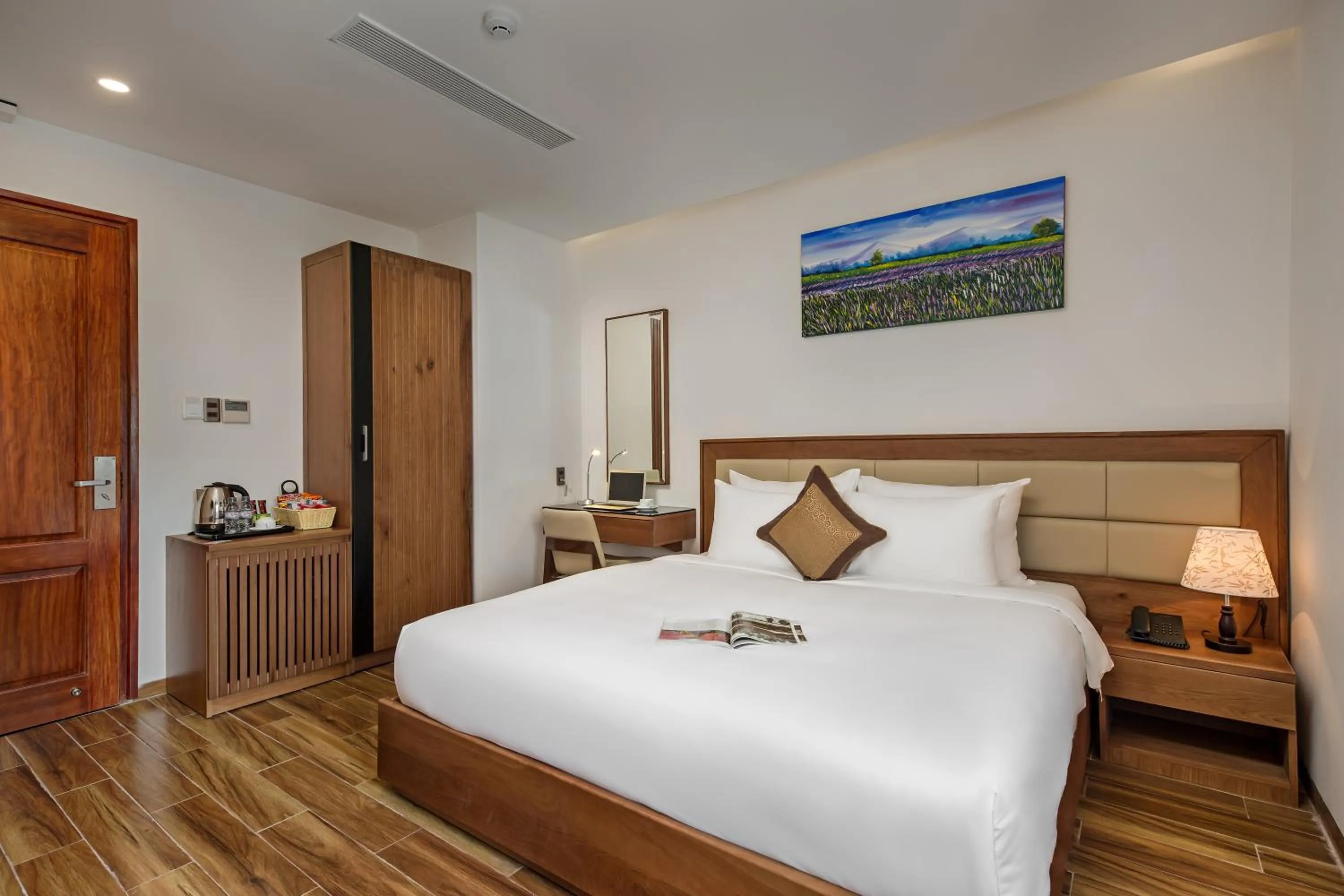 Bedroom in Alisia Beach Hotel Da Nang