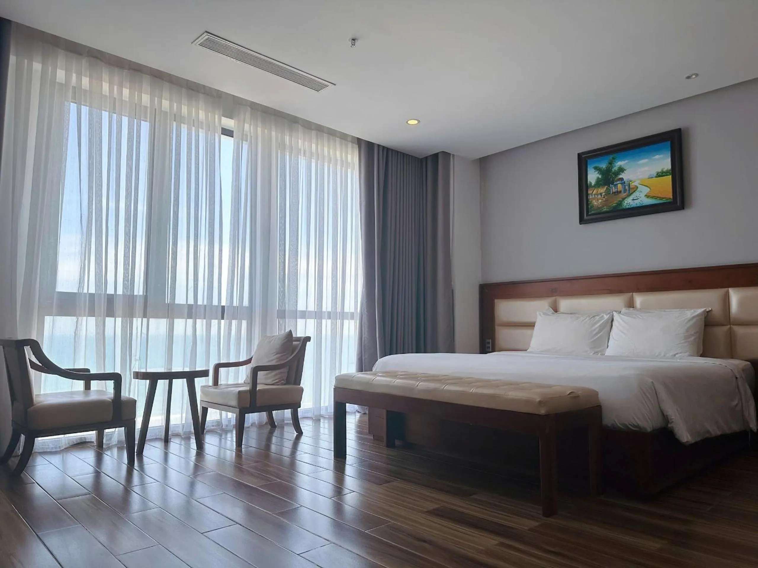 Photo of the whole room in Alisia Beach Hotel Da Nang