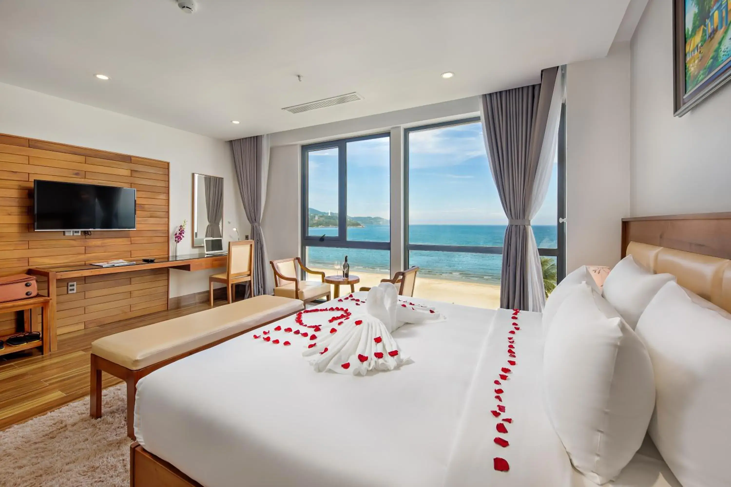 King Suite with Sea View in DAO NGOC BEACH HOTEL Da Nang King Suite with Sea View in DAO NGOC BEACH HOTEL Da Nang
