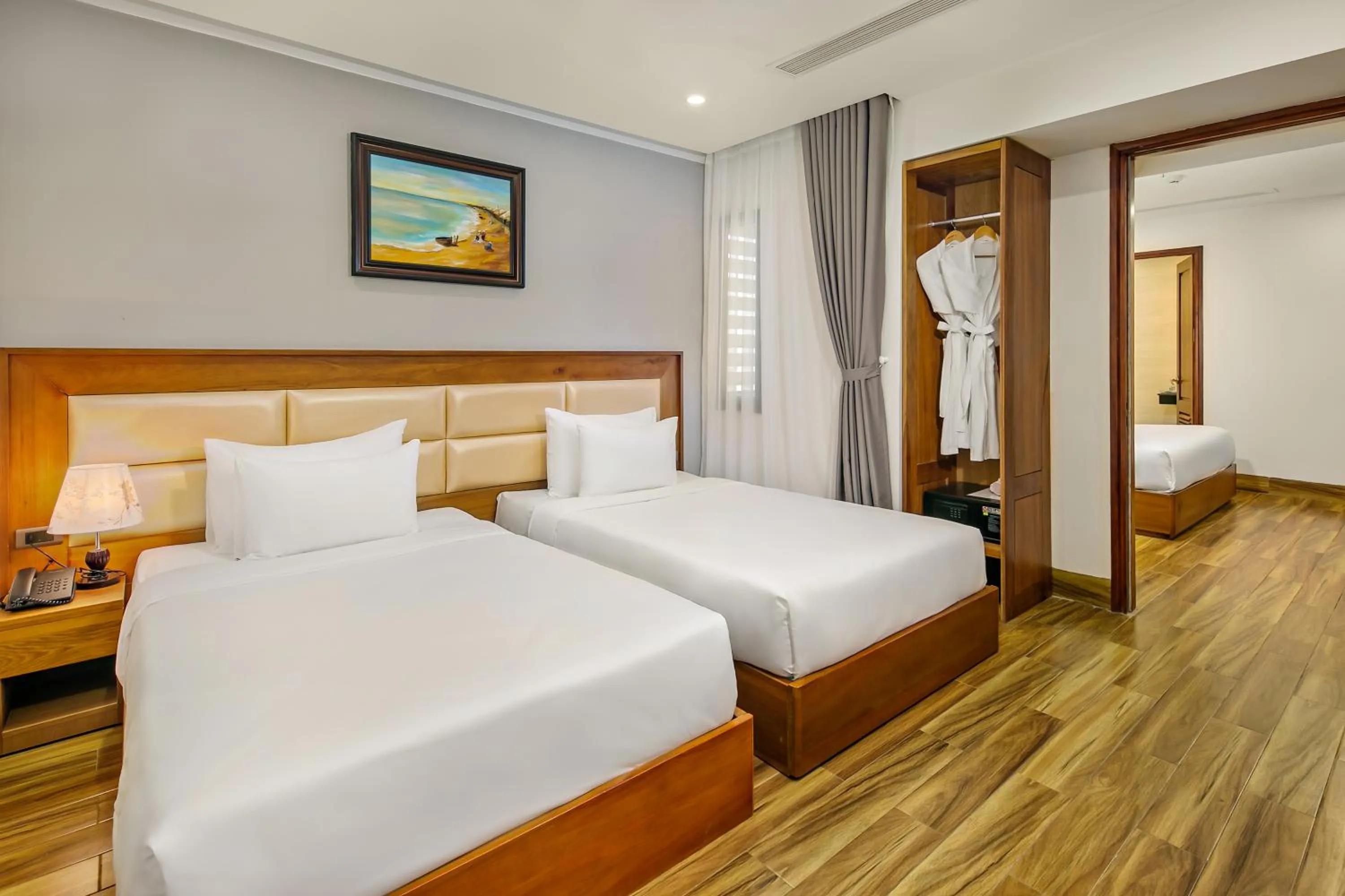 Photo of the whole room in Alisia Beach Hotel Da Nang