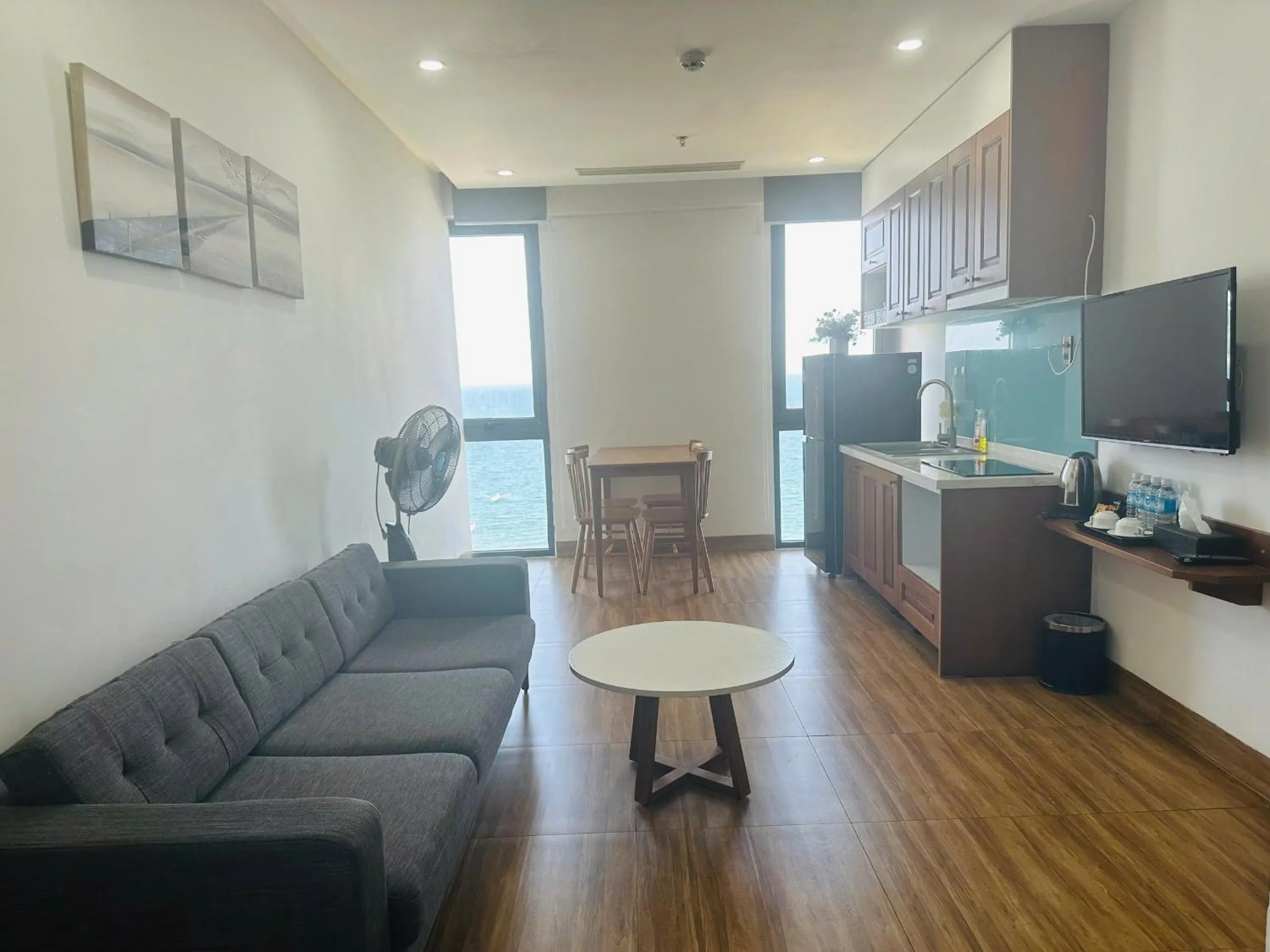 stove in Alisia Beach Hotel Da Nang