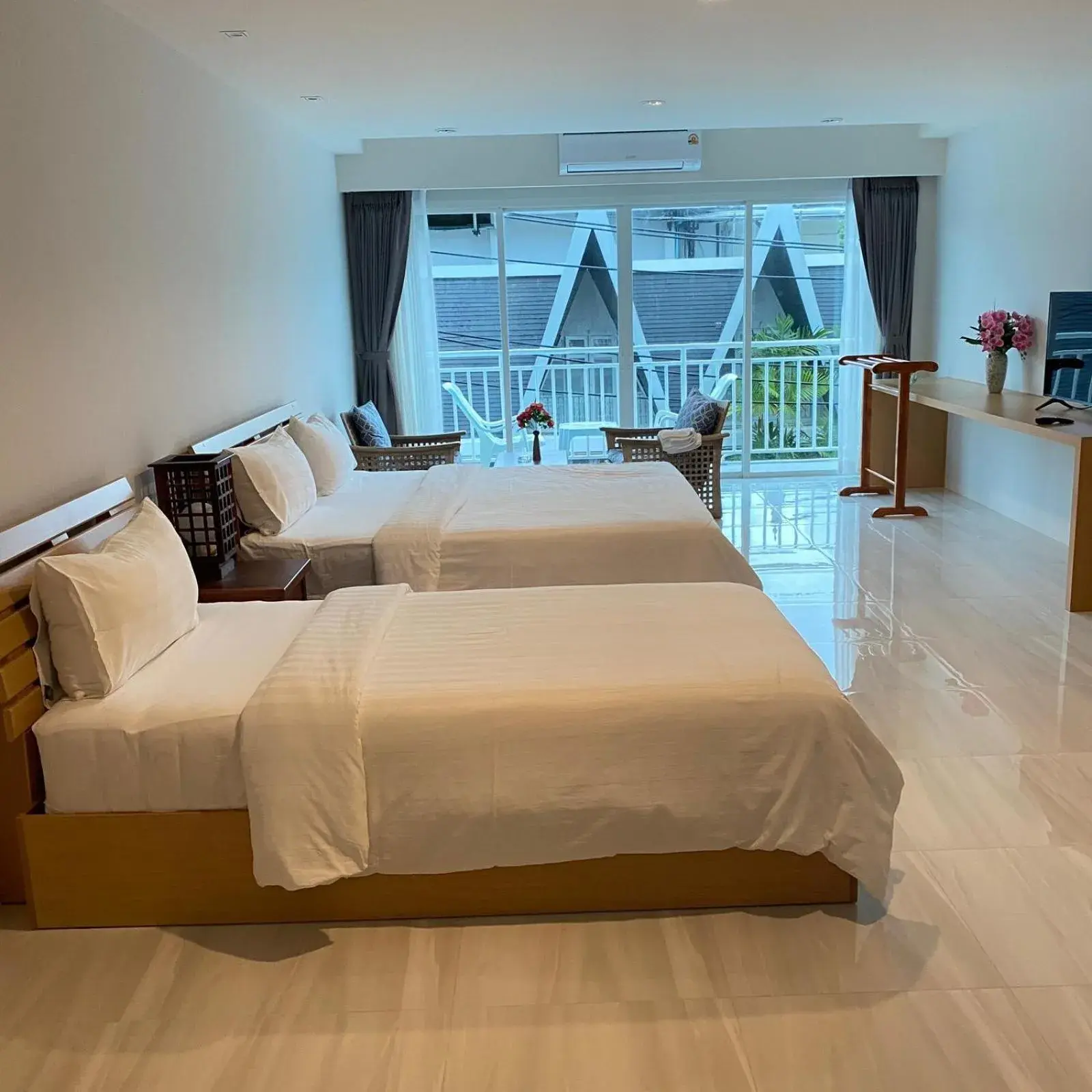 Tripple Room with Balcony (Front Building Road Side) in Da Bungalows Tripple Room with Balcony (Front Building Road Side) in Da Bungalows