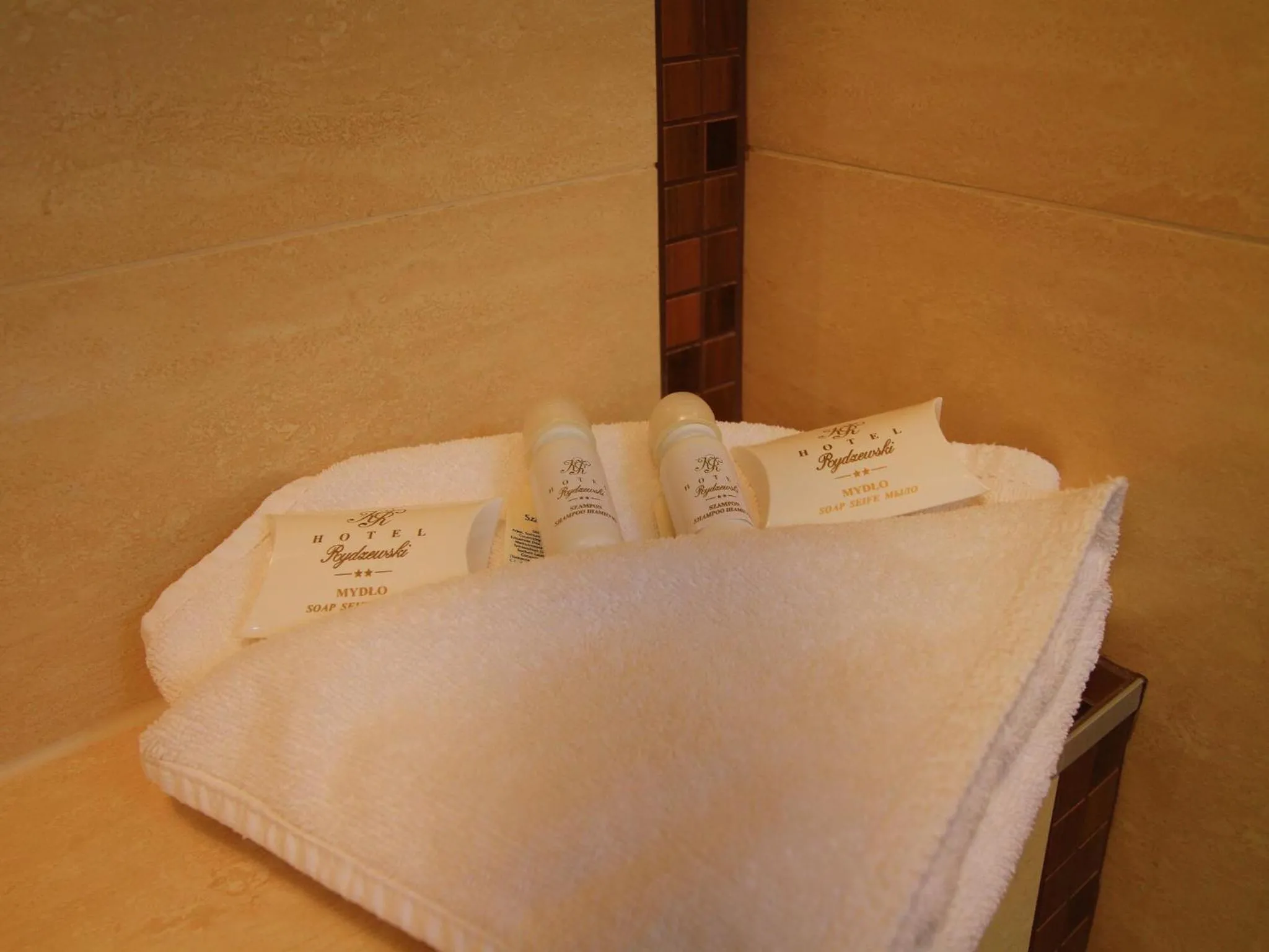 Decorative detail, Bed in Hotel Rydzewski