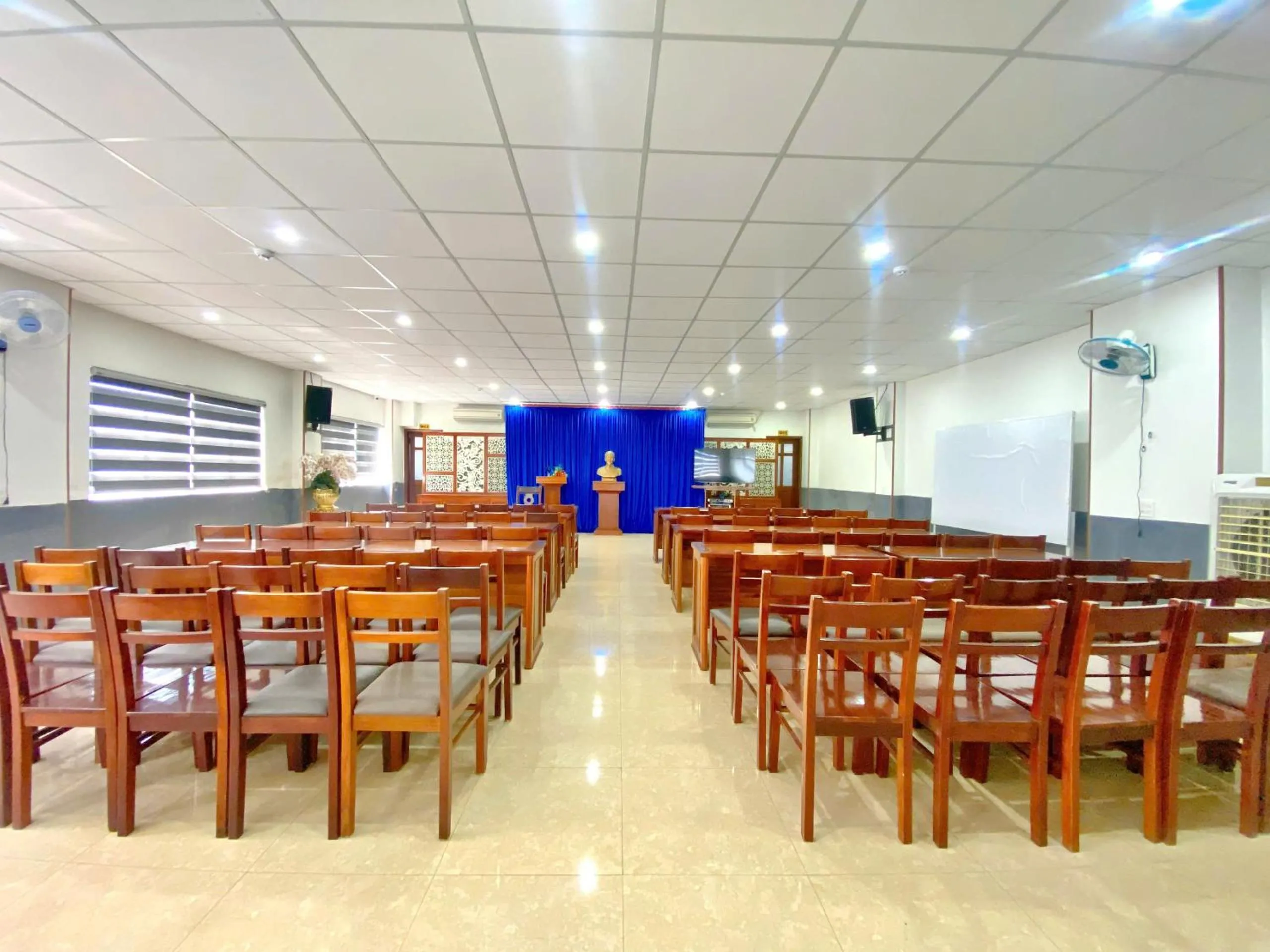 Flora Quy Nhon Hotel