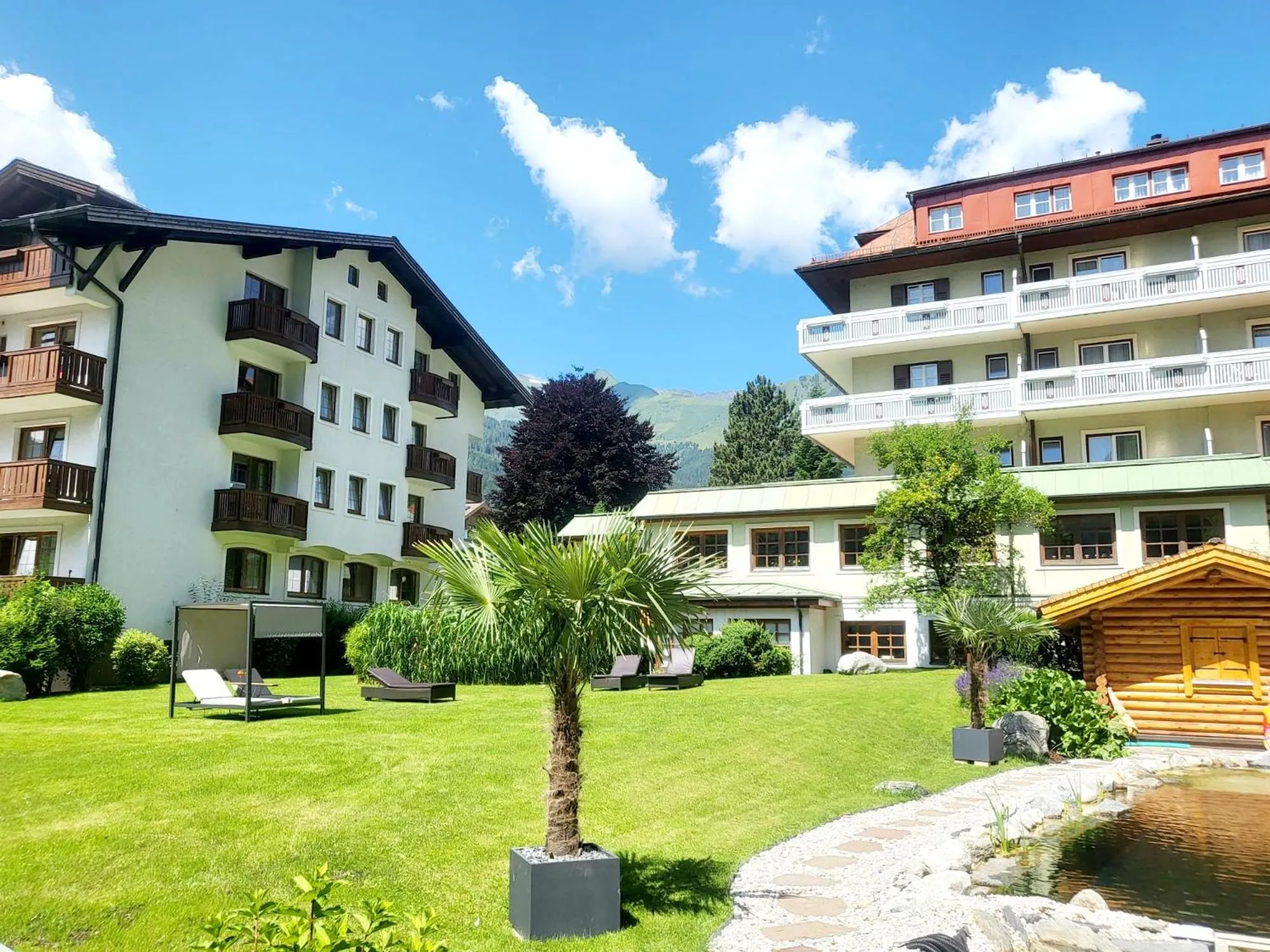 Property building in Hotel Rauscher - Das Naturteichparadies