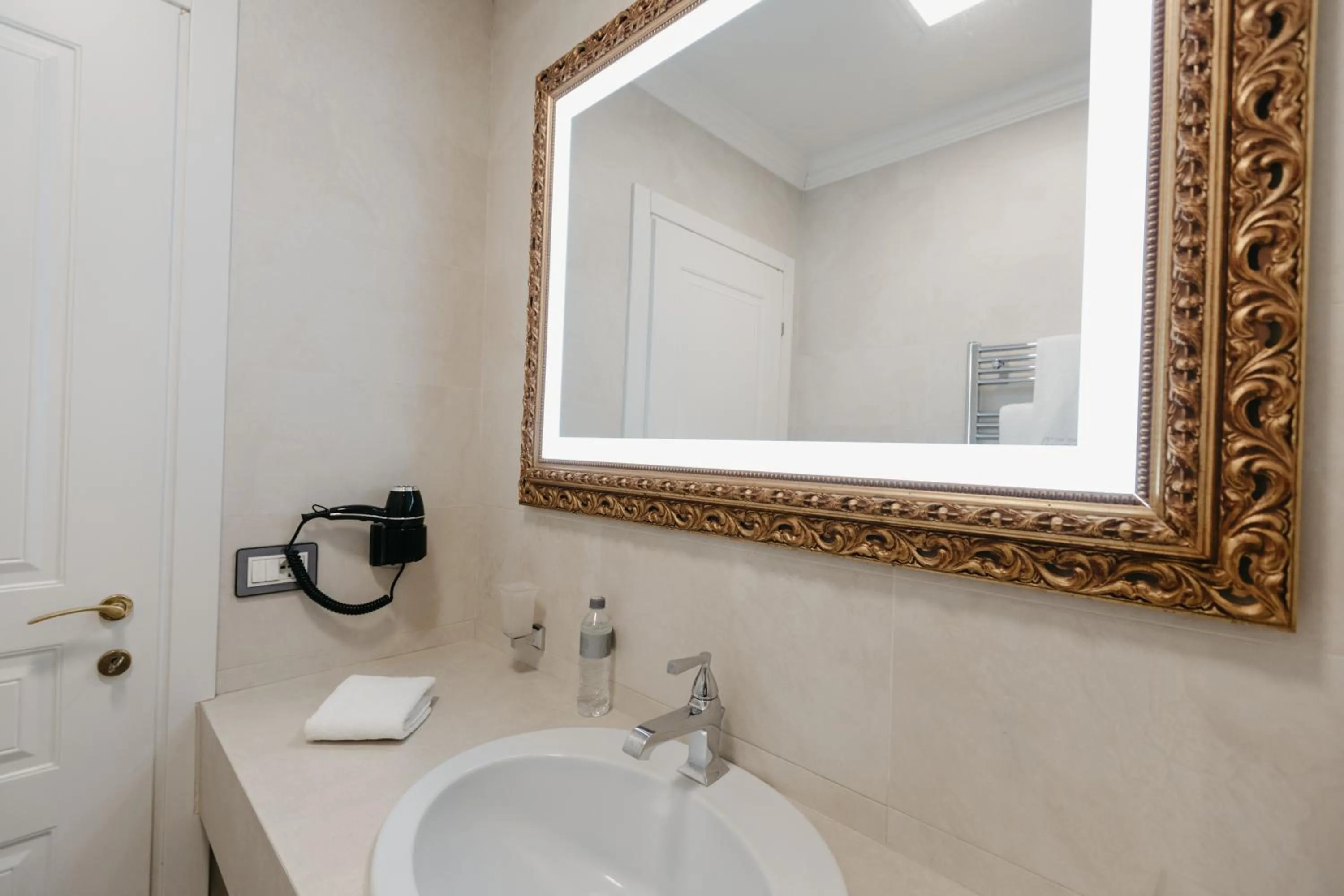 Bathroom in Grand Hotel Yerevan - Small Luxury Hotels of the World