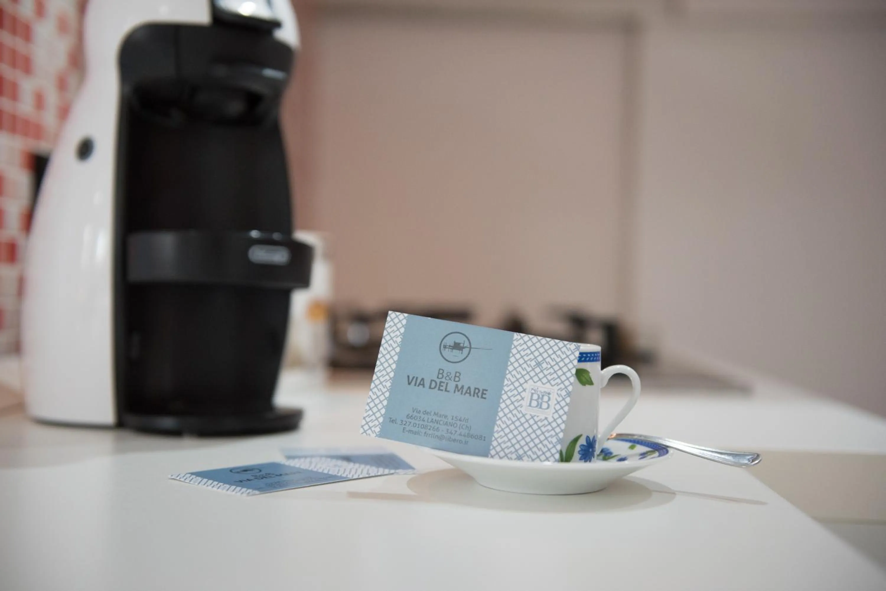 Coffee/tea facilities in Via del Mare