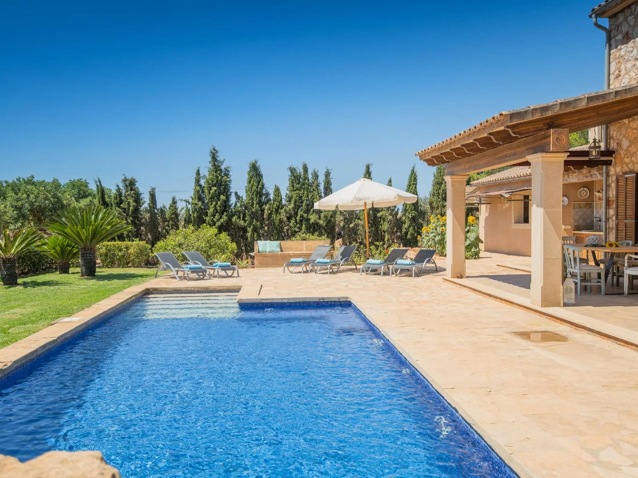 Swimming pool in Villa Ses Quaranta