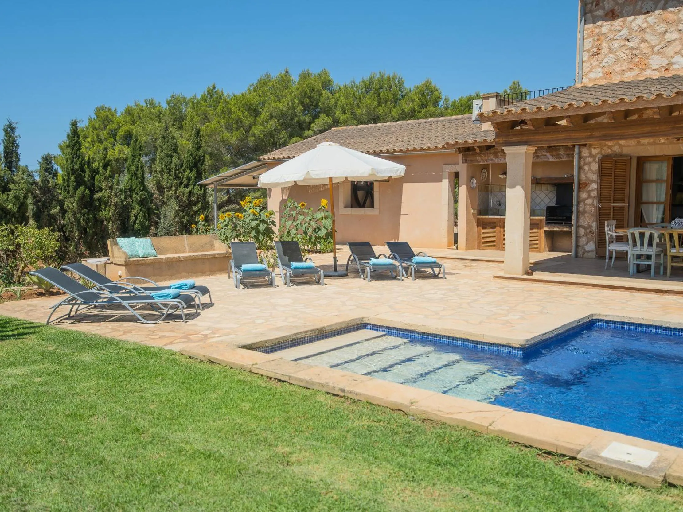 Swimming pool in Villa Ses Quaranta