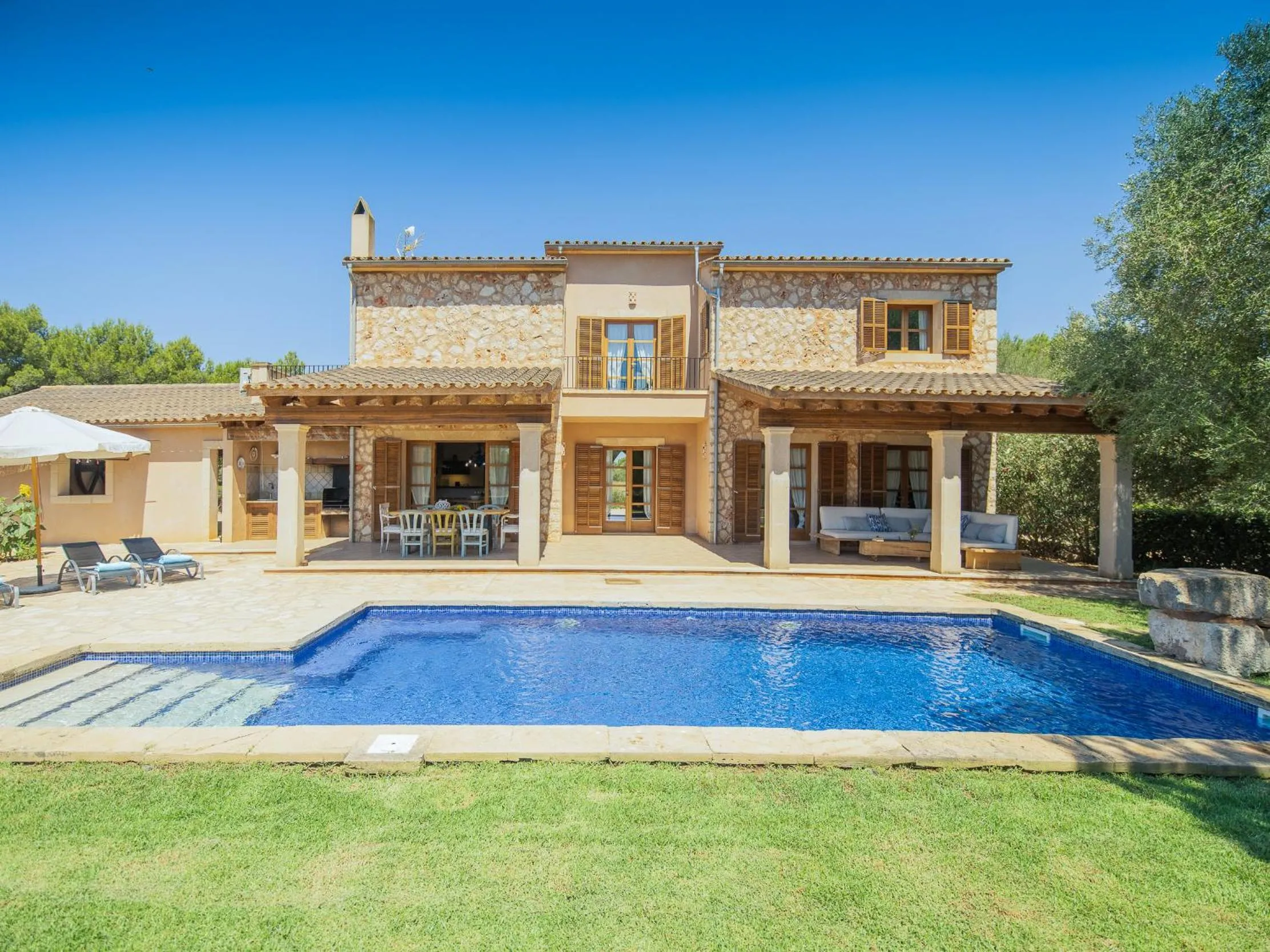 Property building in Villa Ses Quaranta