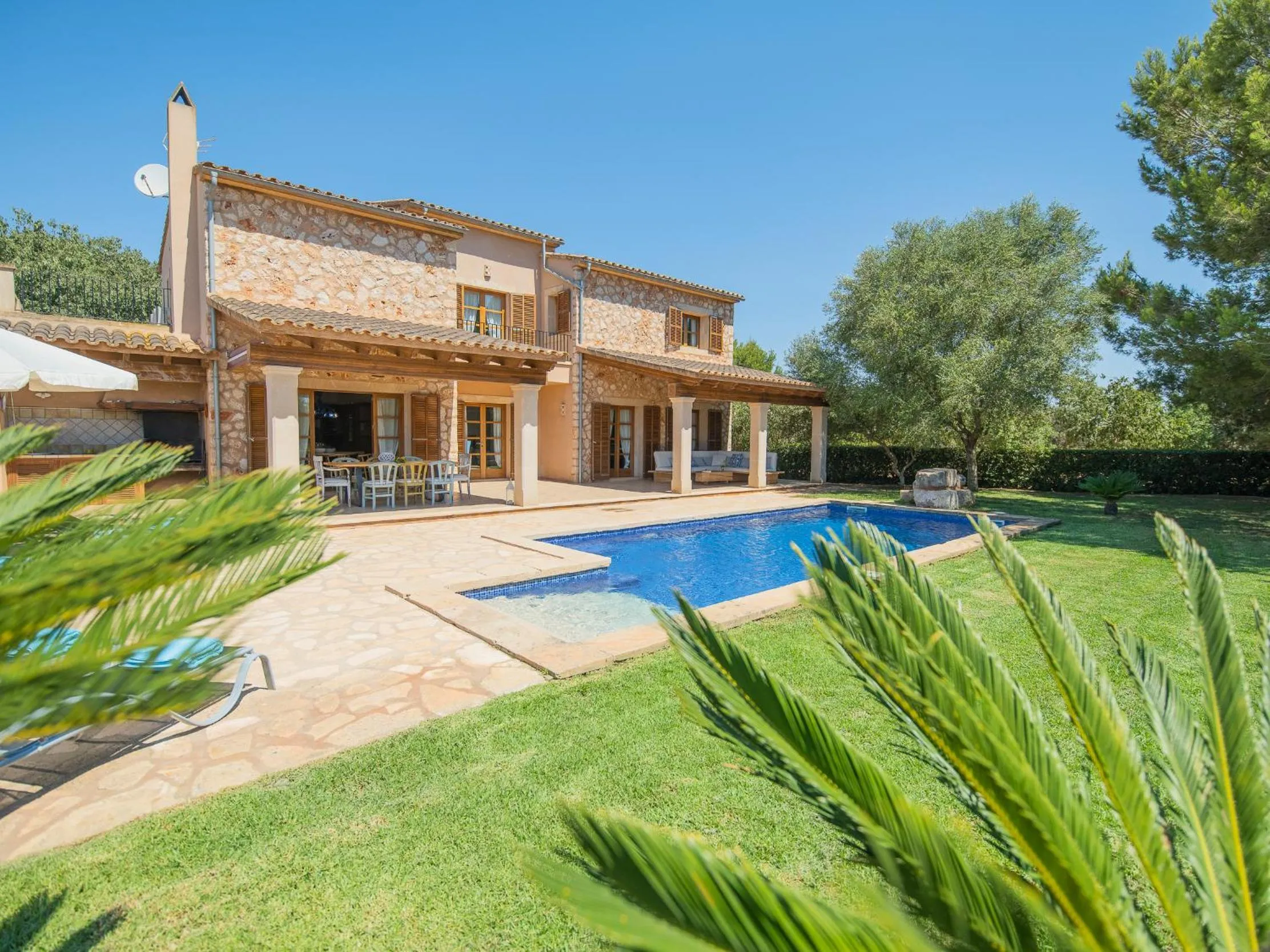 Swimming pool in Villa Ses Quaranta