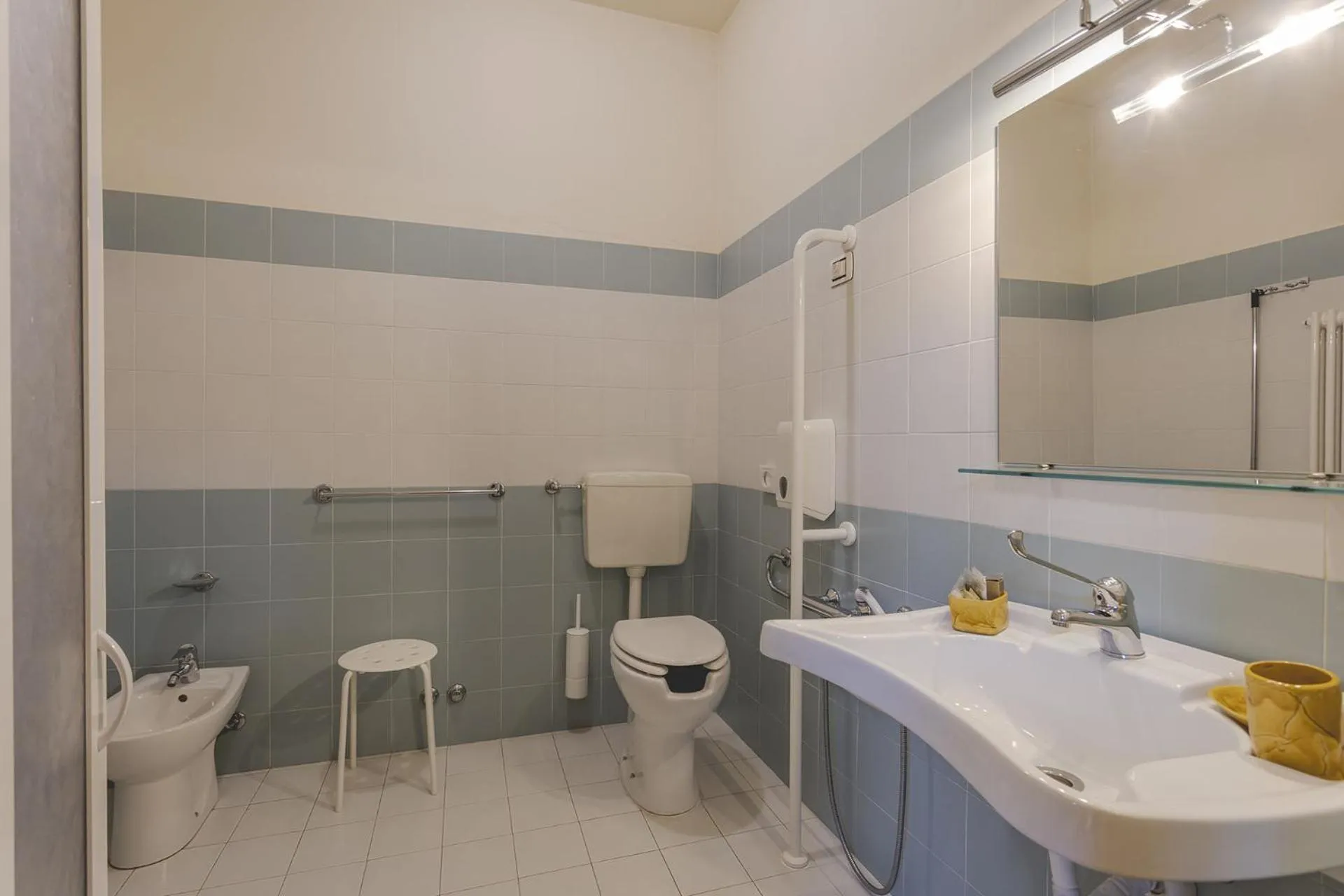 Bathroom in Antico Convento San Francesco