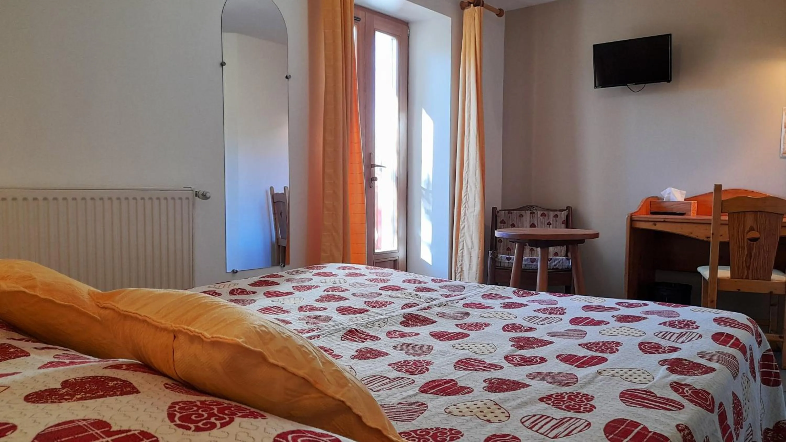 Bedroom, Bed in Hôtel Bellier