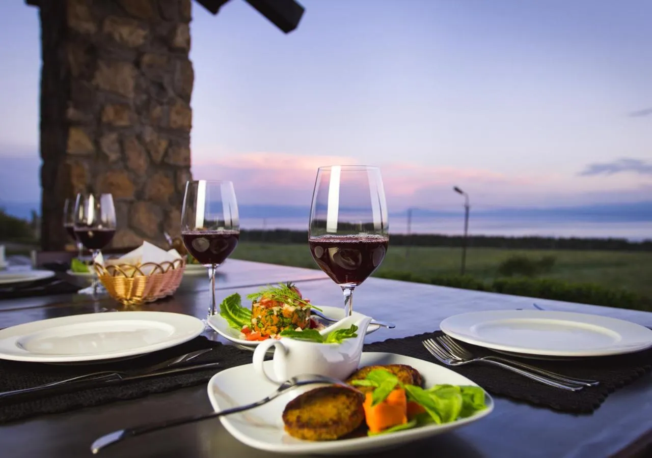 Restaurant/places to eat in Tufenkian Avan Marak Tsapatagh Hotel