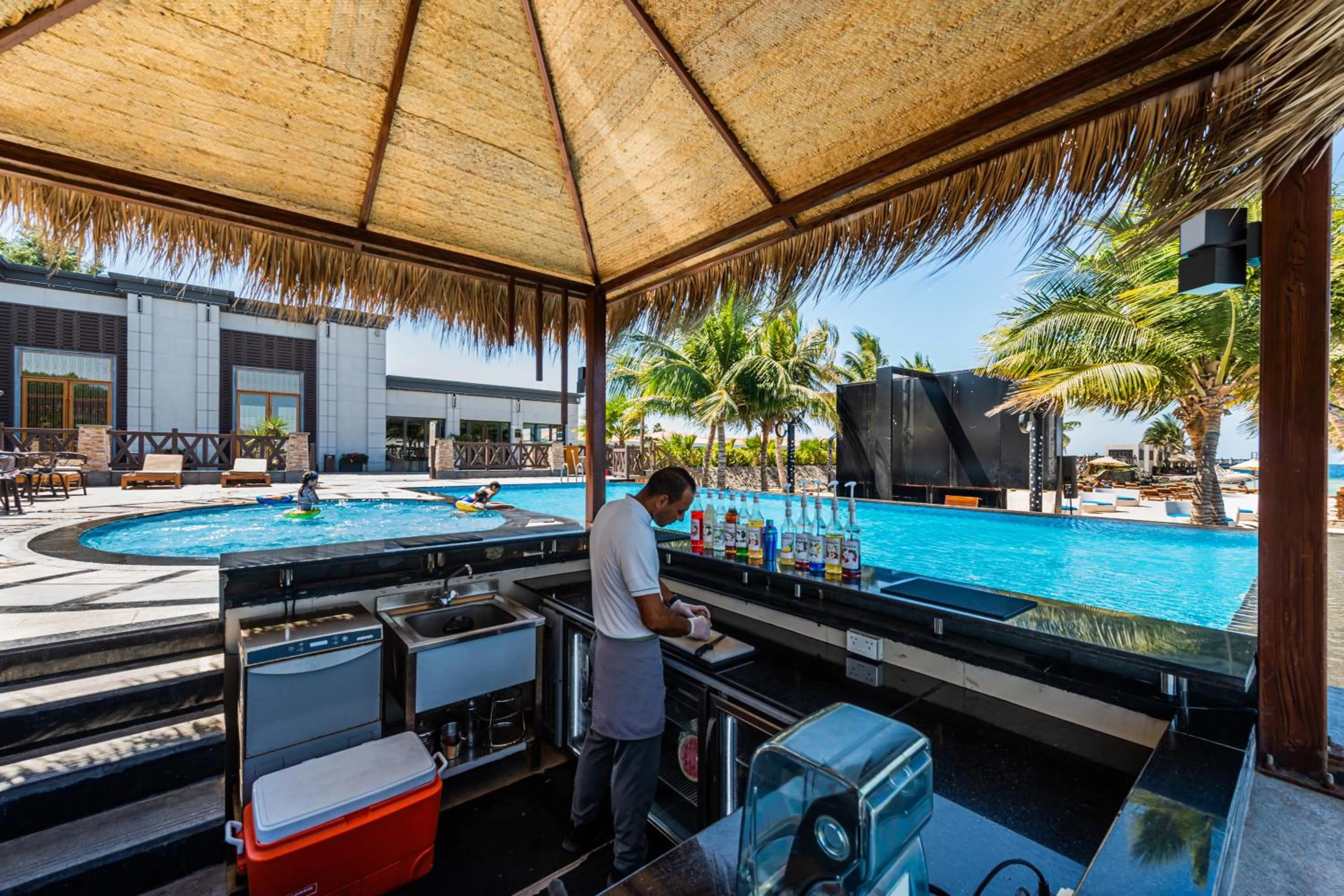 Lounge or bar in Narcissus Obhur Resort & Spa