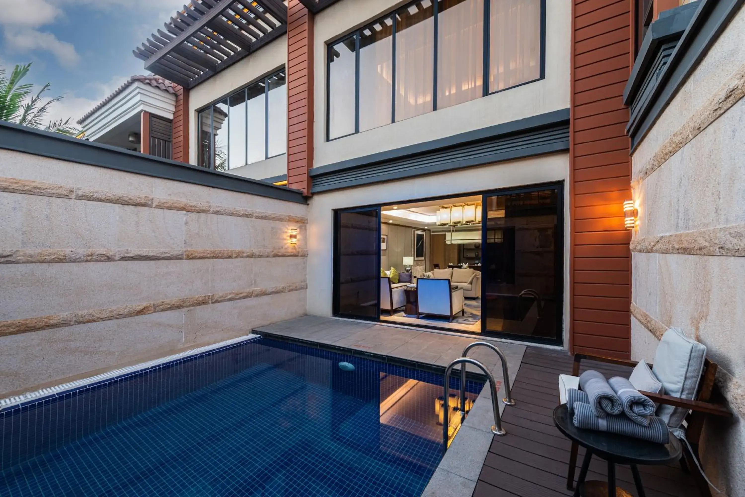 Swimming pool in Narcissus Obhur Resort & Spa Swimming pool in Narcissus Obhur Resort & Spa