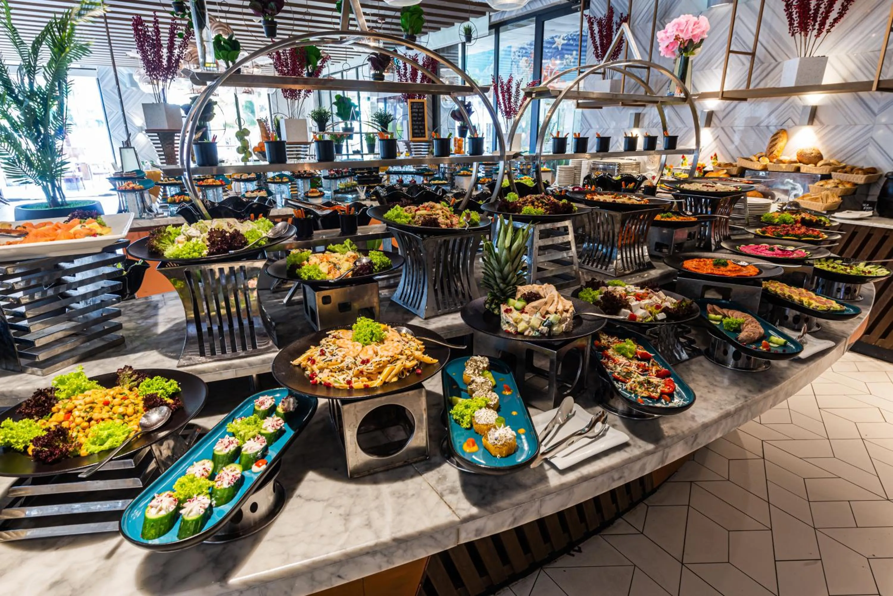 Restaurant/places to eat in Narcissus Obhur Resort & Spa