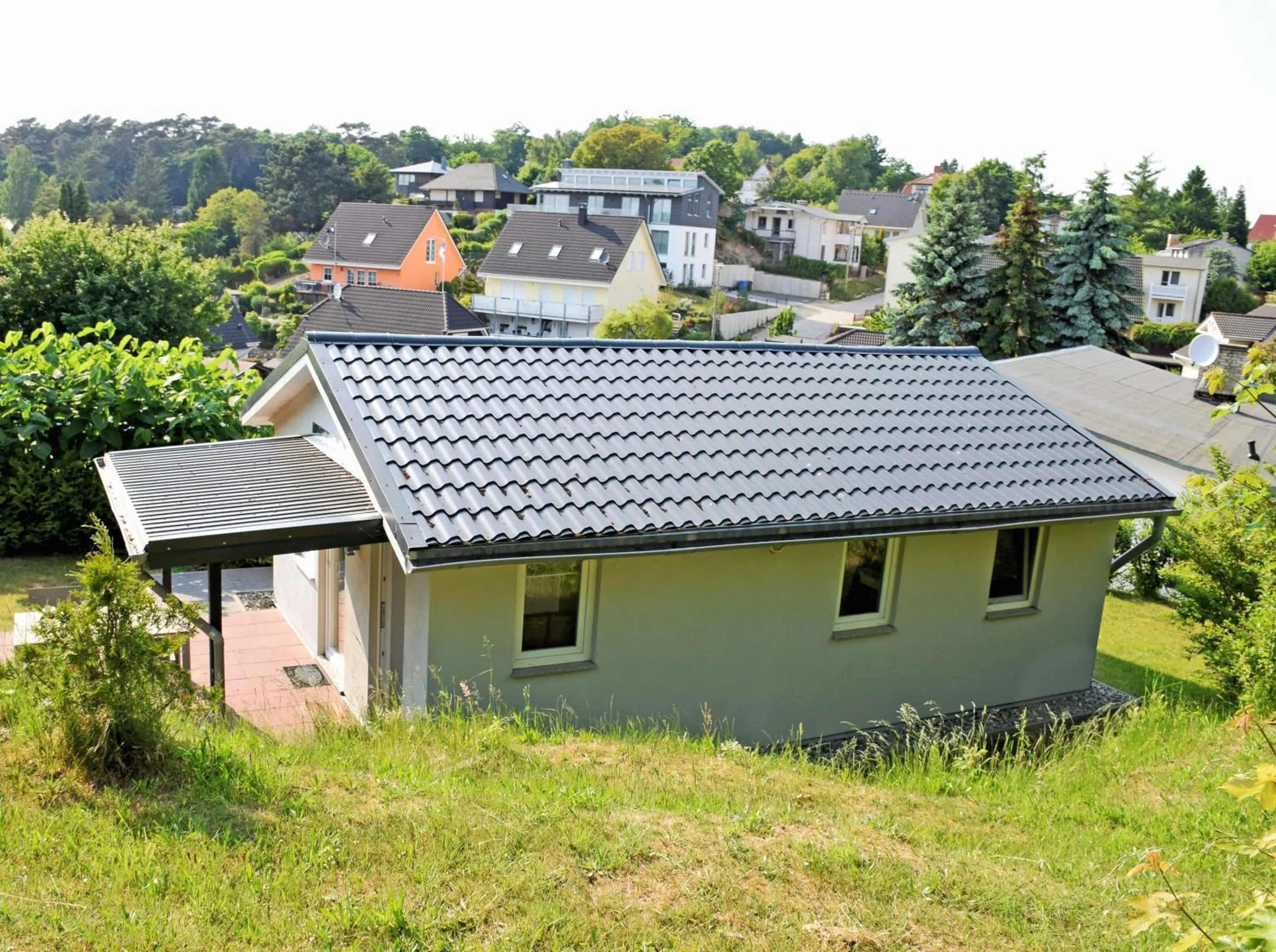 Property building in Ferienhaus in Goehren