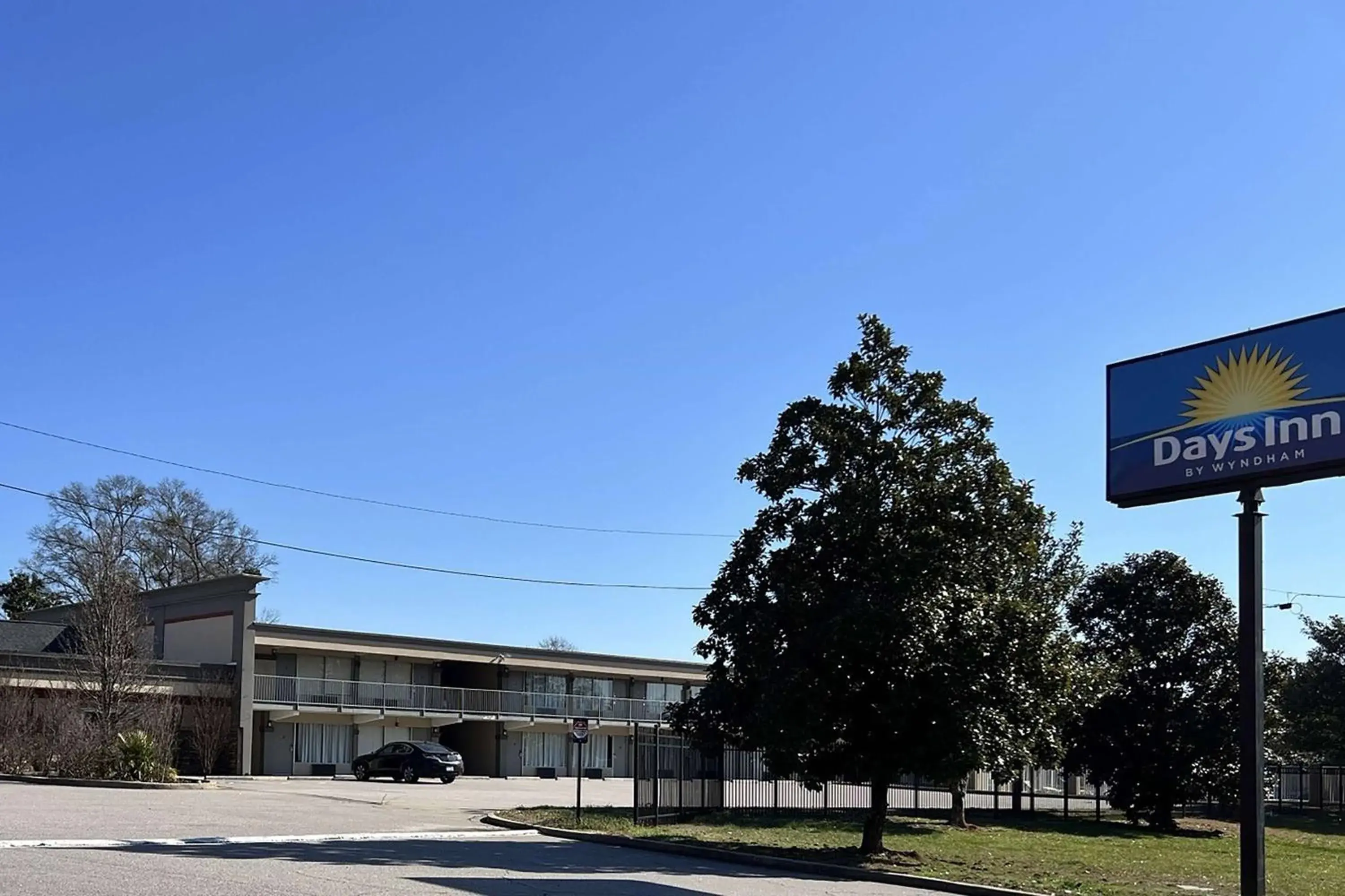 Property building in Days Inn by Wyndham Monroe NC Property building in Days Inn by Wyndham Monroe NC