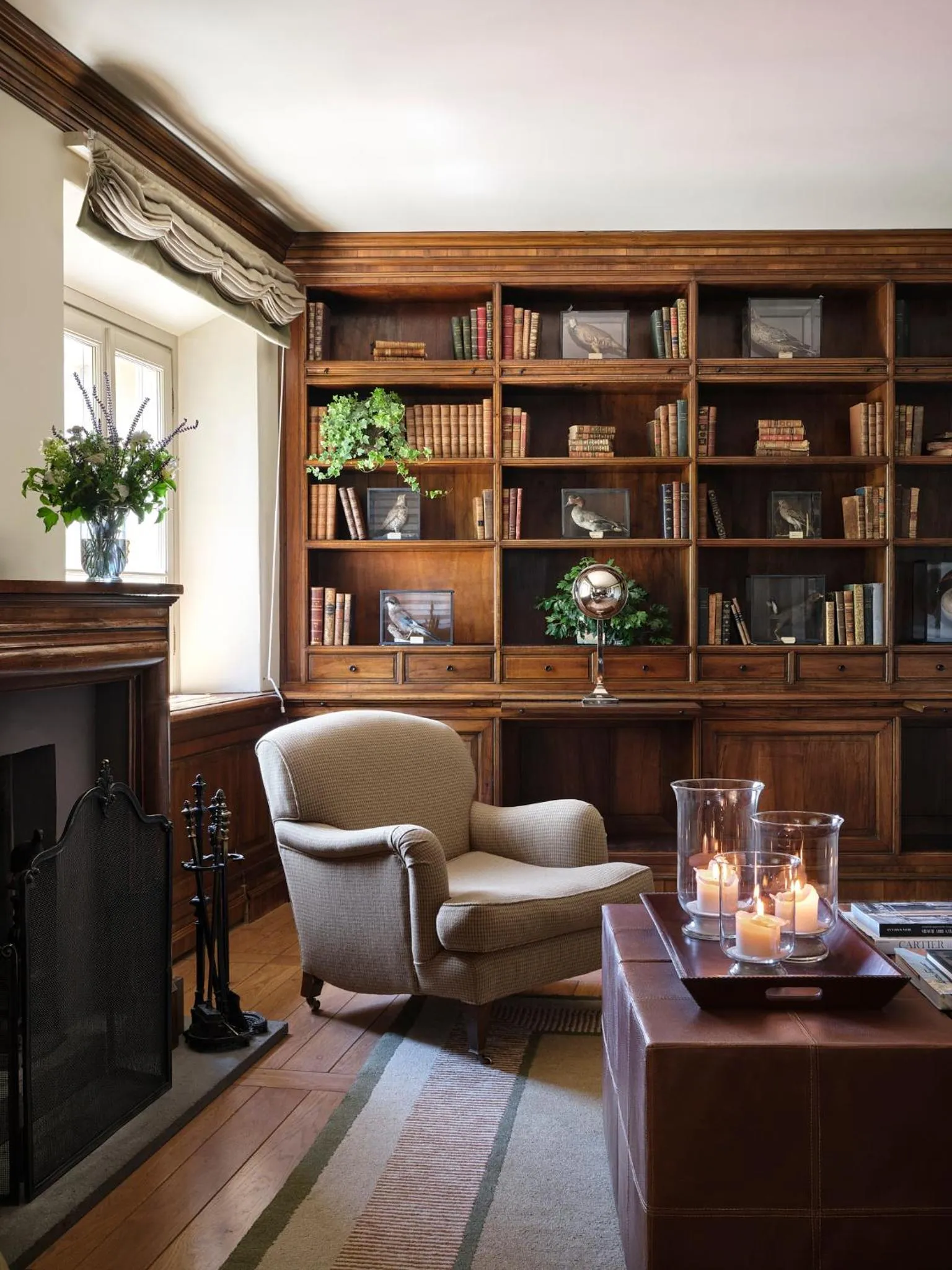 Communal lounge/ TV room in Rosewood Castiglion del Bosco