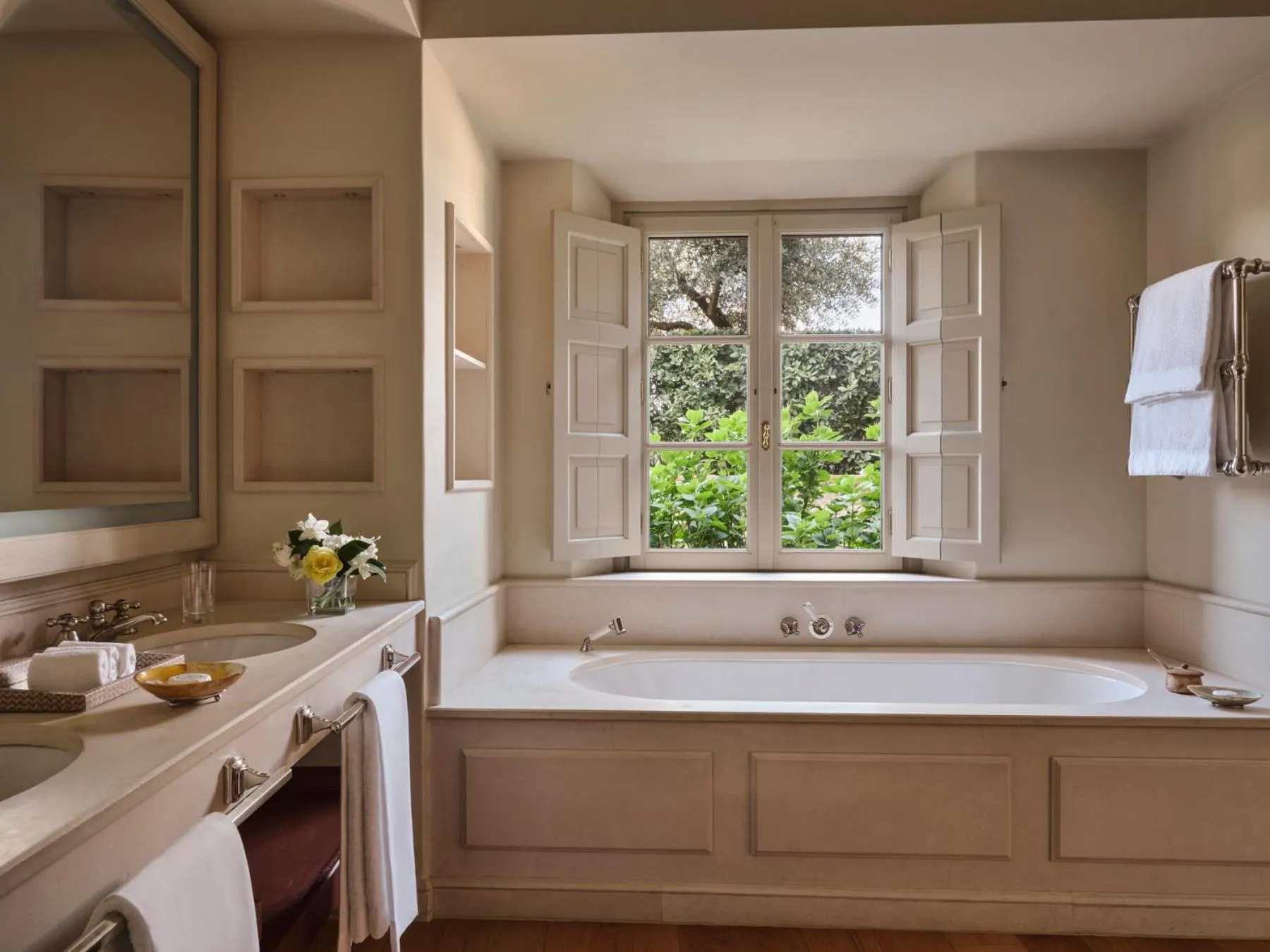 Bathroom in Rosewood Castiglion del Bosco