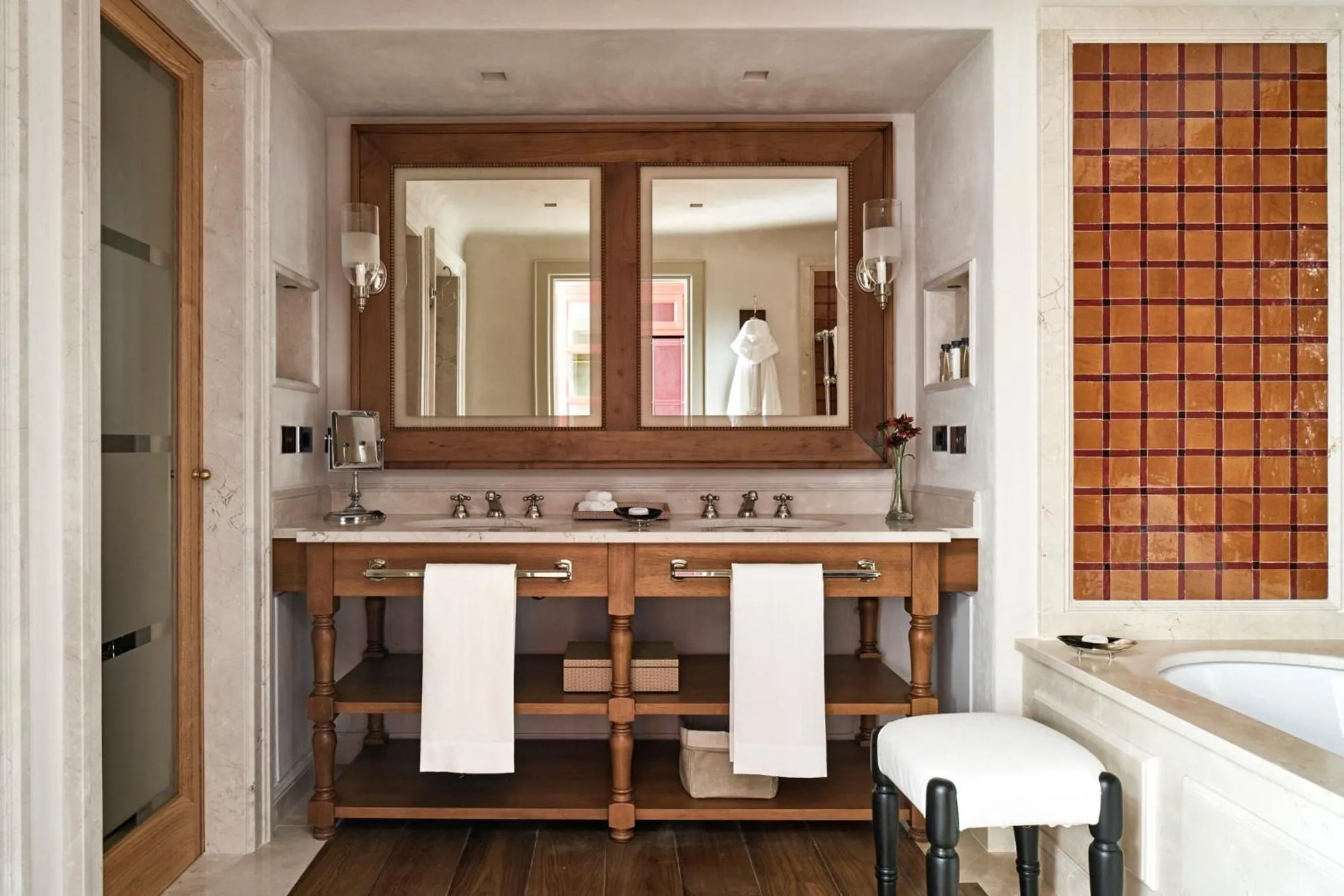 Bathroom in Rosewood Castiglion del Bosco