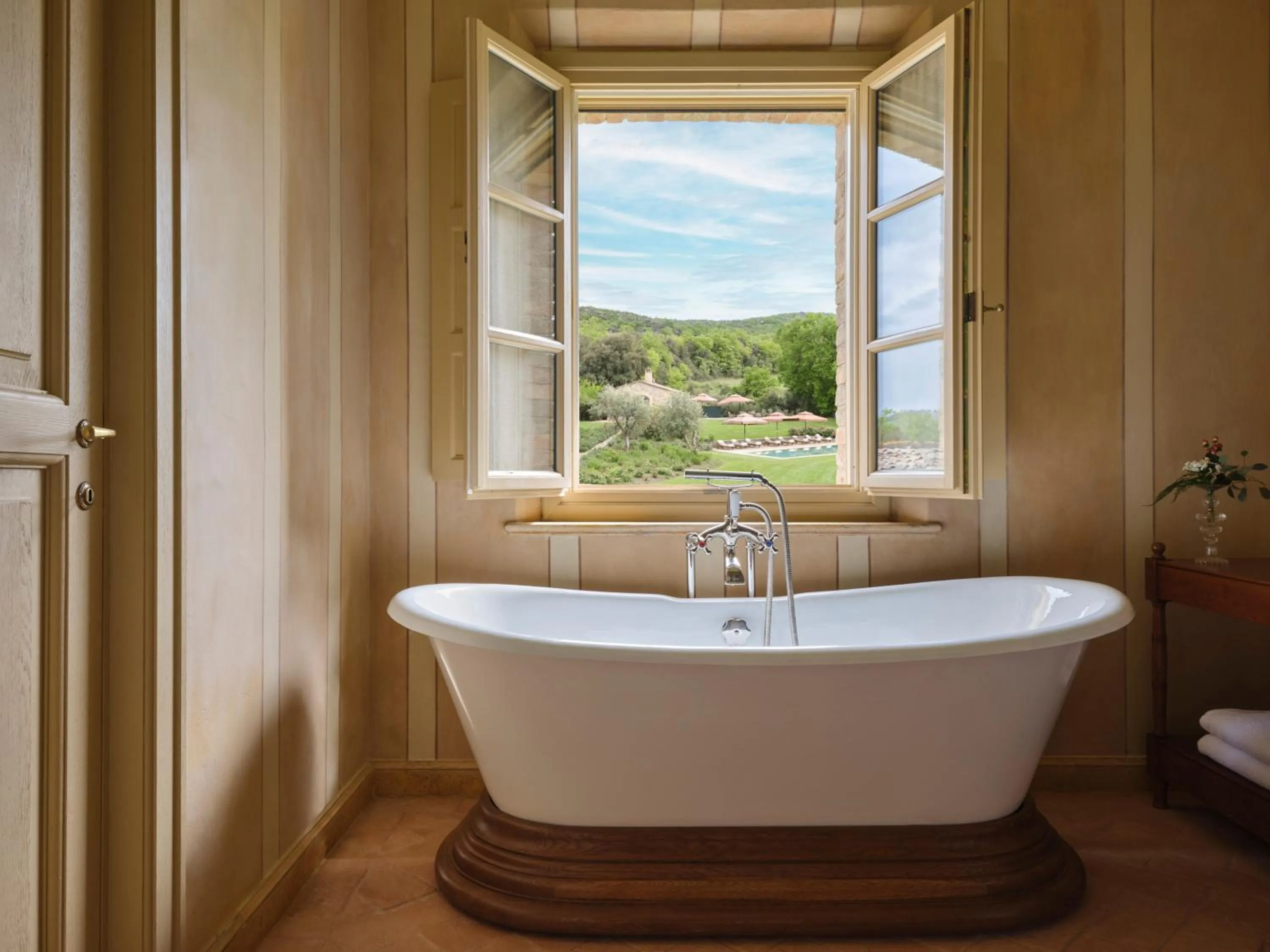 Bathroom in Rosewood Castiglion del Bosco