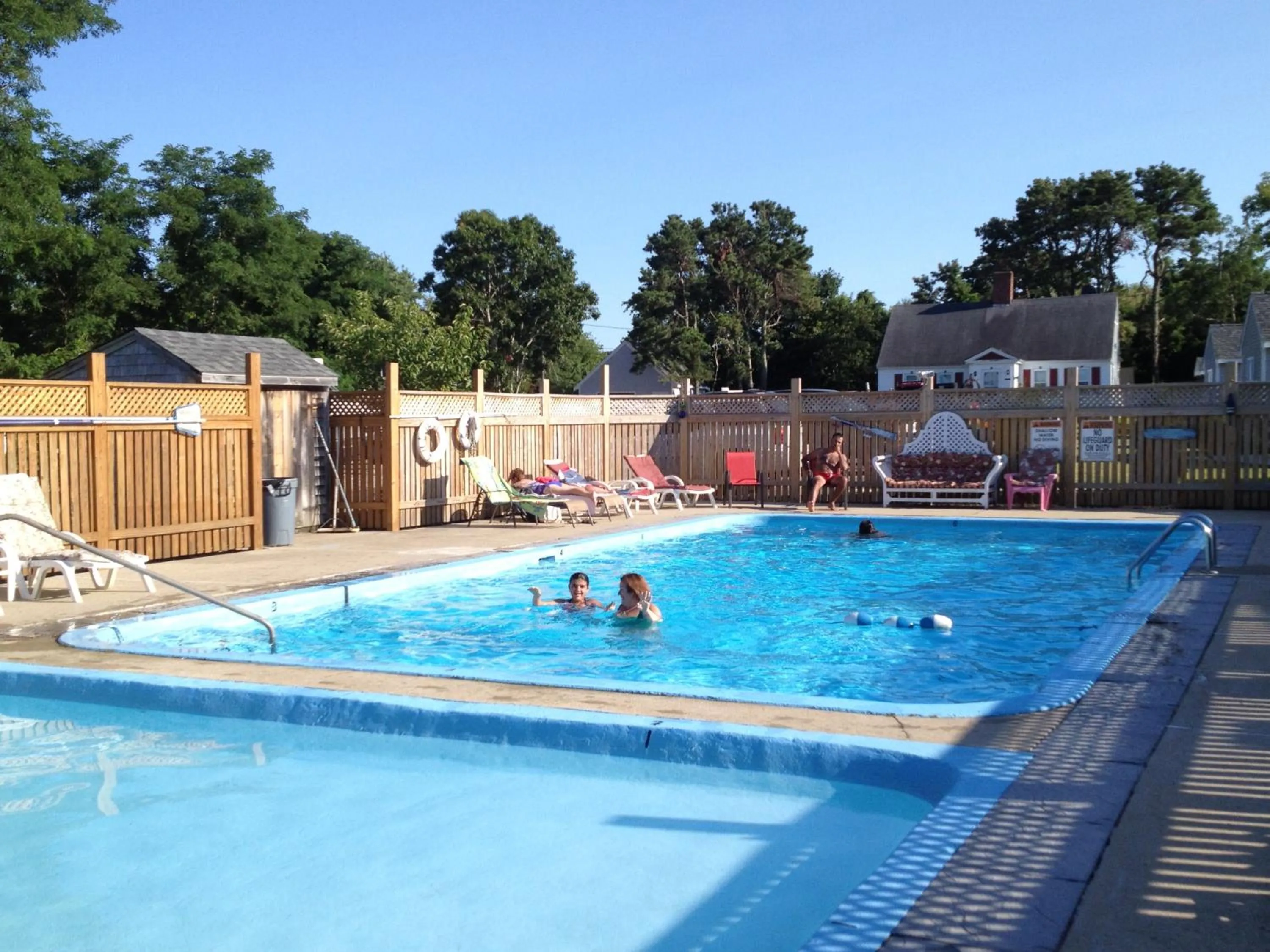 Spring in Windrift Motel