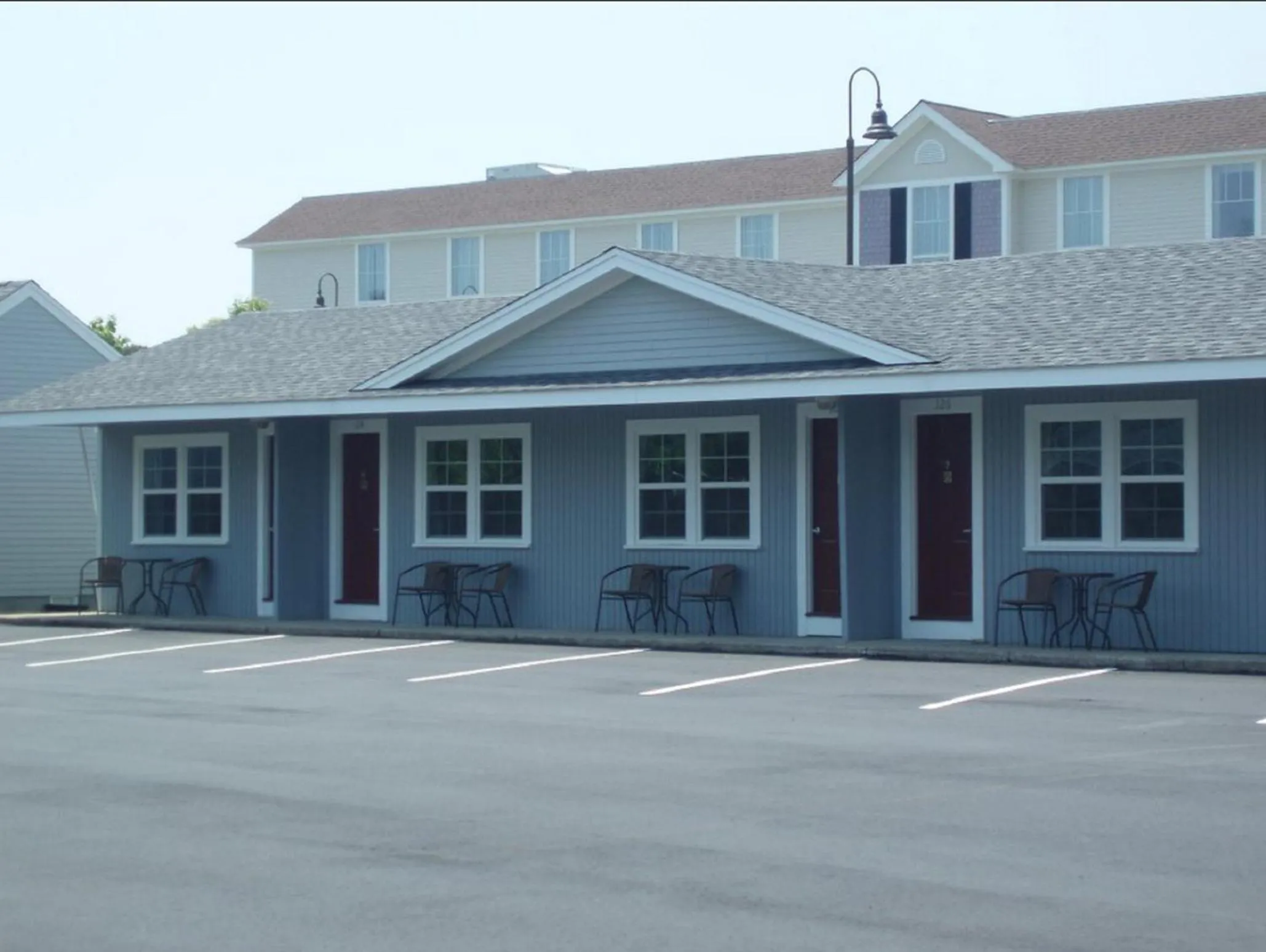 Facade/entrance in Windrift Motel