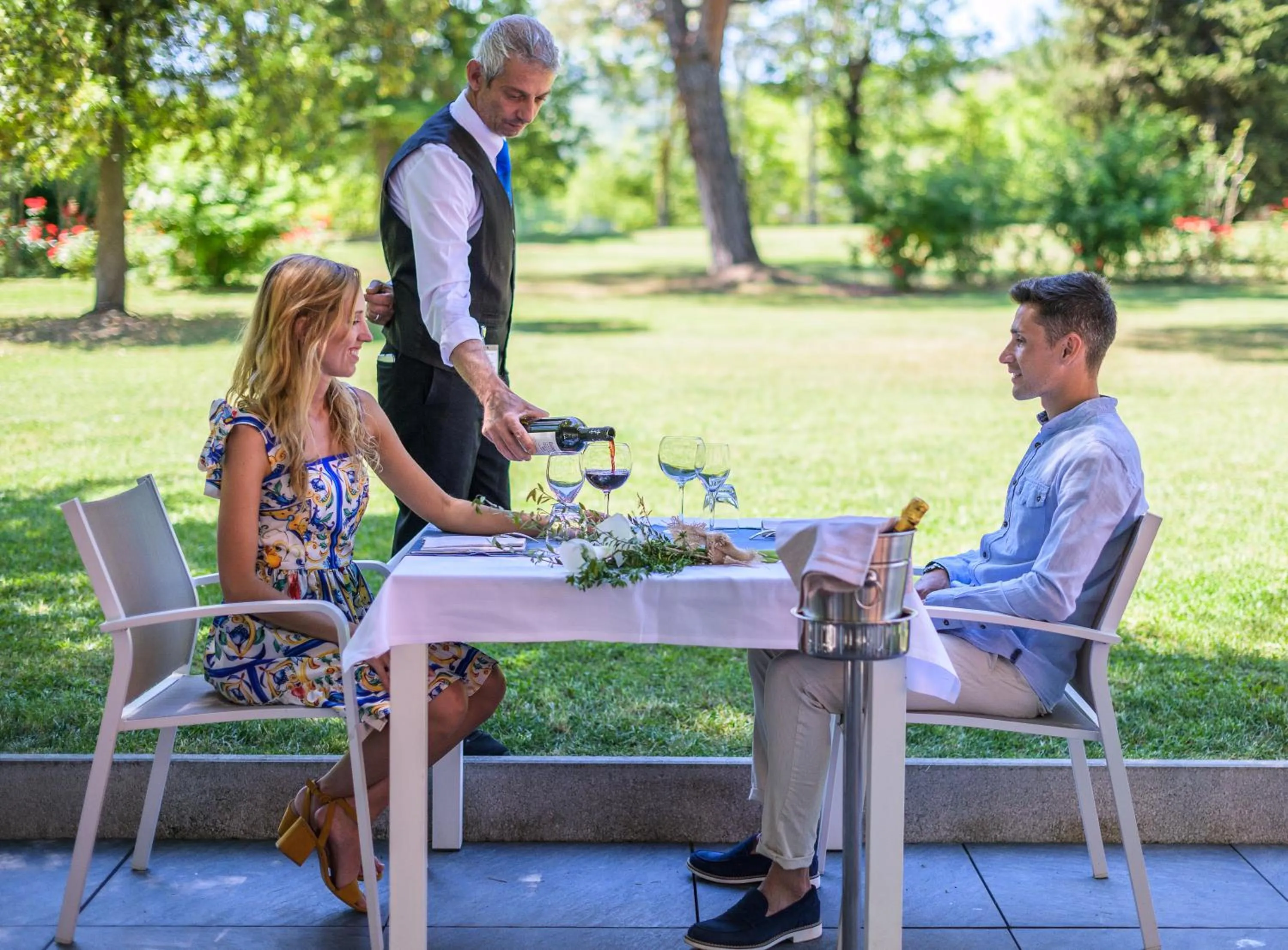 Restaurant/places to eat in Villaggio Della Salute Più