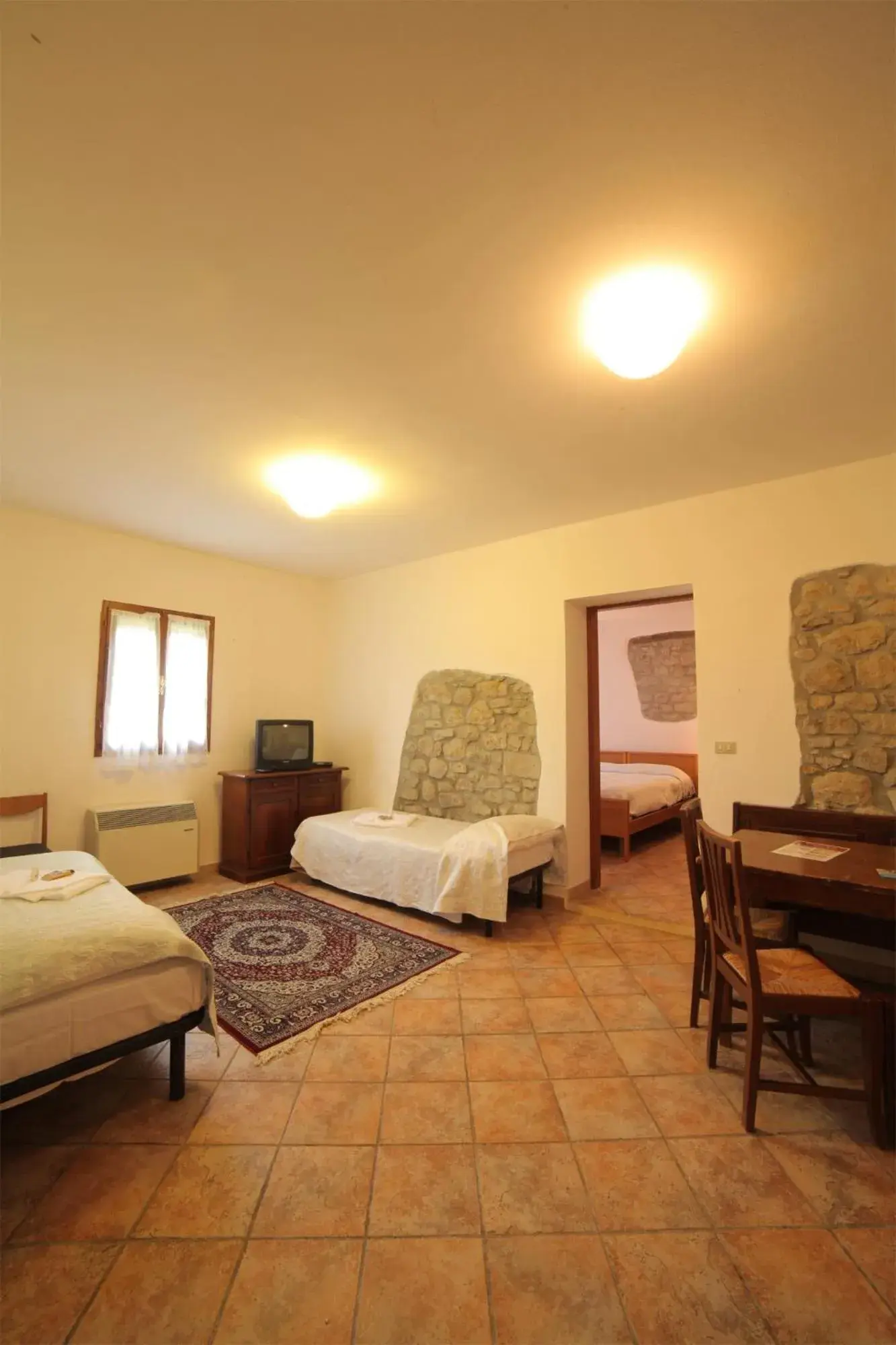 Family Room with Private Bathroom in Villaggio Della Salute Più Family Room with Private Bathroom in Villaggio Della Salute Più
