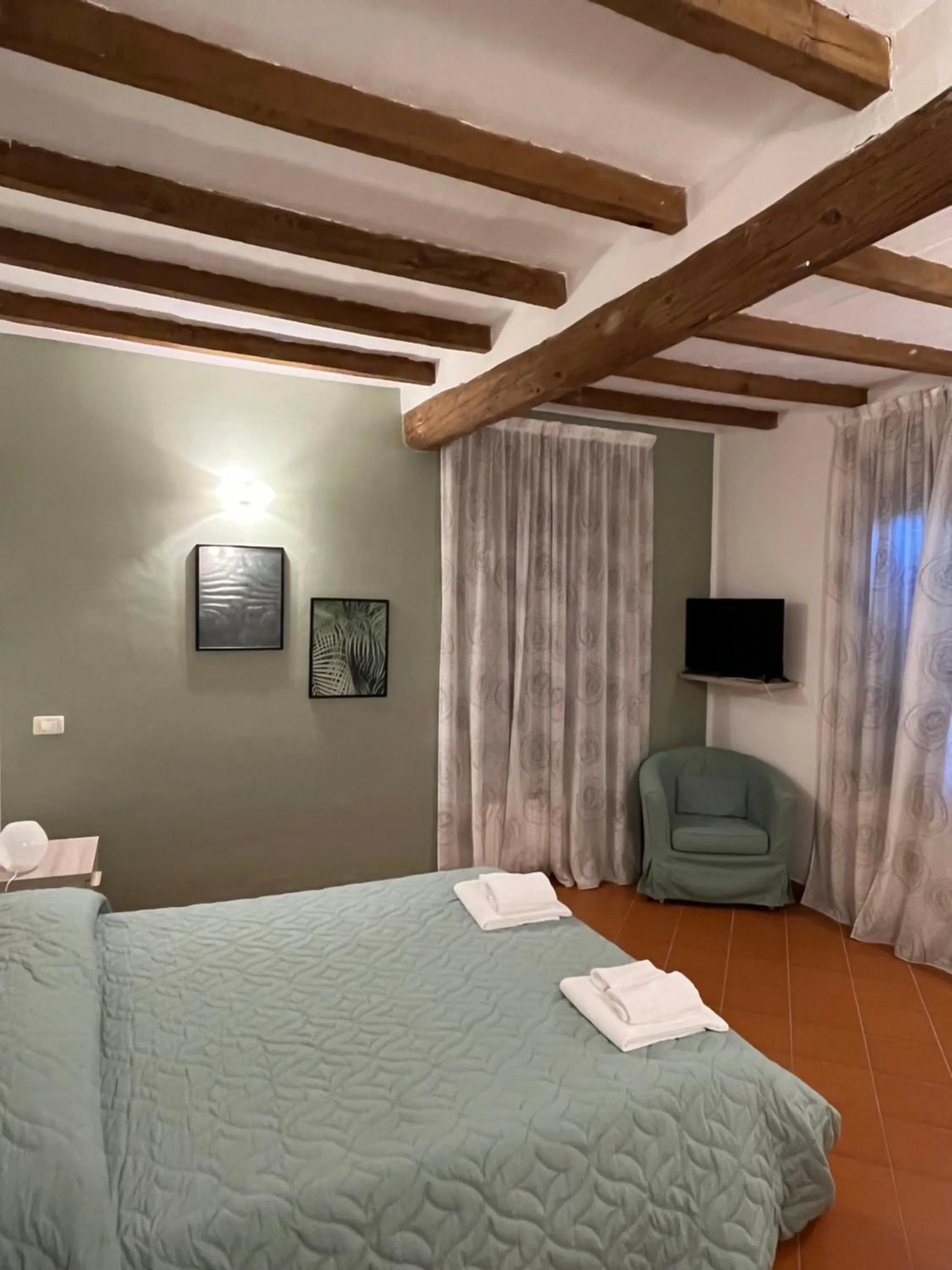 Photo of the whole room, Bed in Villaggio Della Salute Più