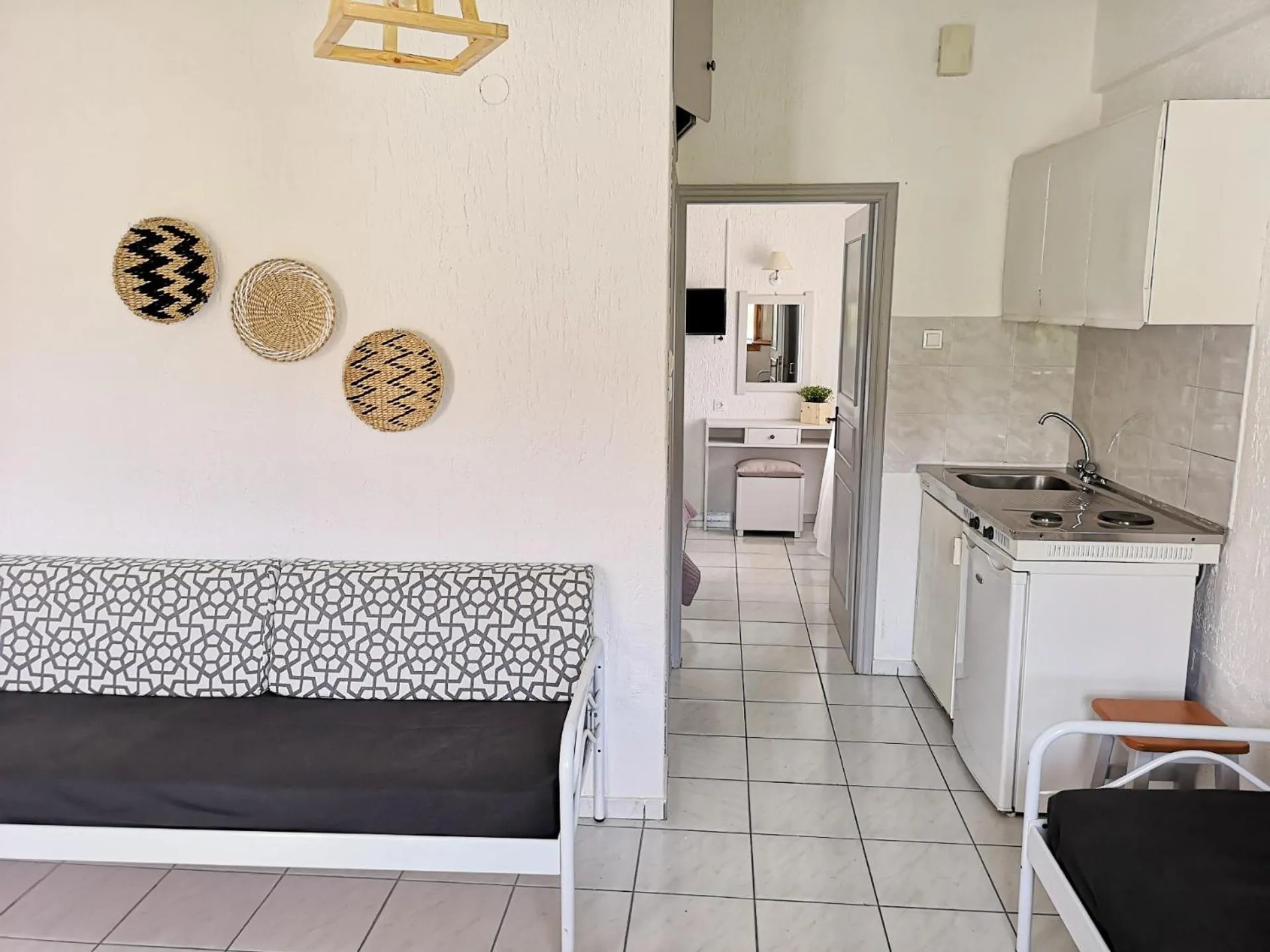 Kitchen or kitchenette in Emilia Apartments