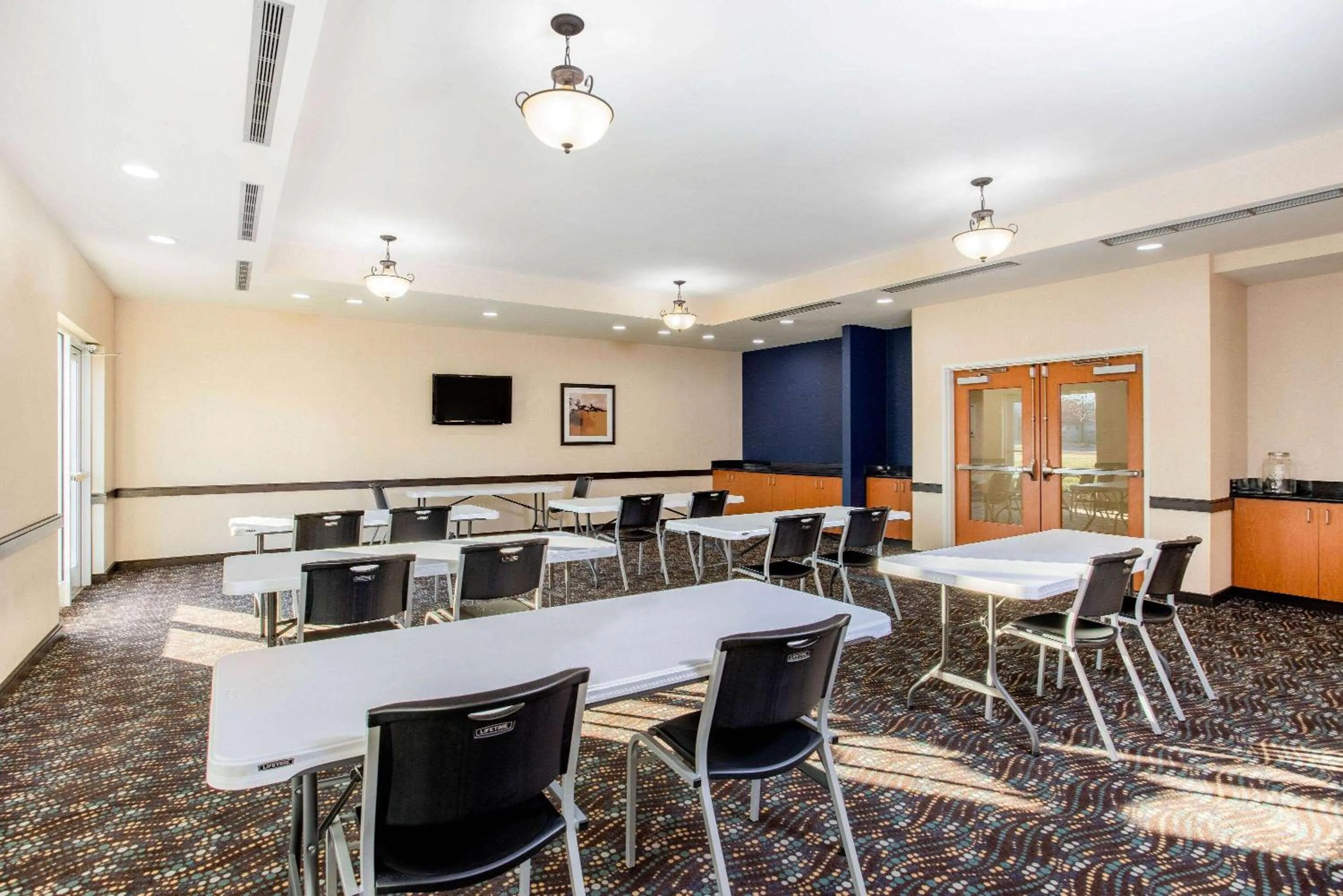 Meeting/conference room in La Quinta by Wyndham Indianapolis Airport Plainfield