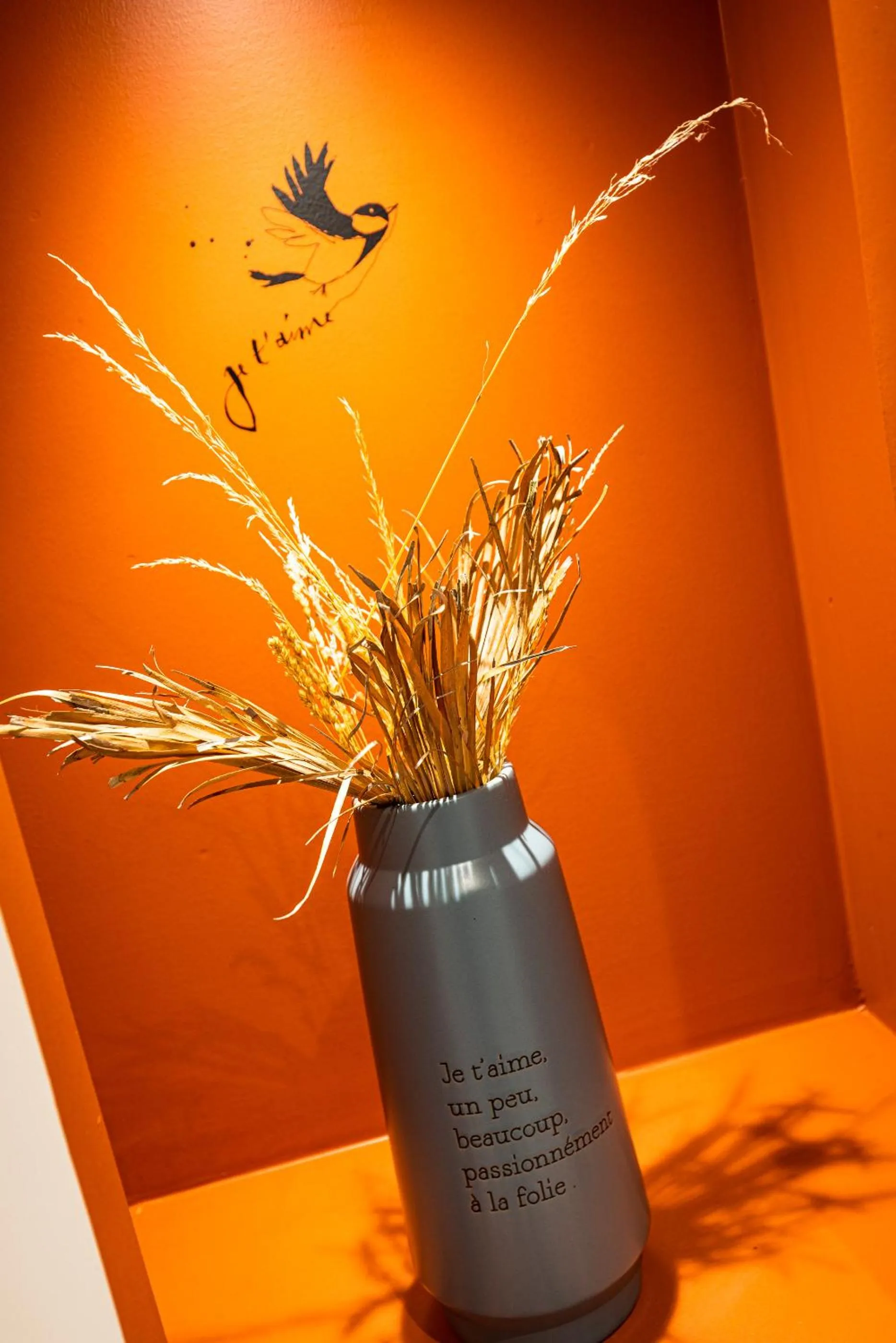 Decorative detail in Le 49 Côté Parc & SPA