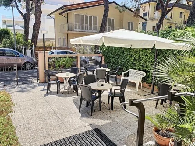 Property building in Hotel Iride Suite & Breakfast- ideale per famiglie e coppie