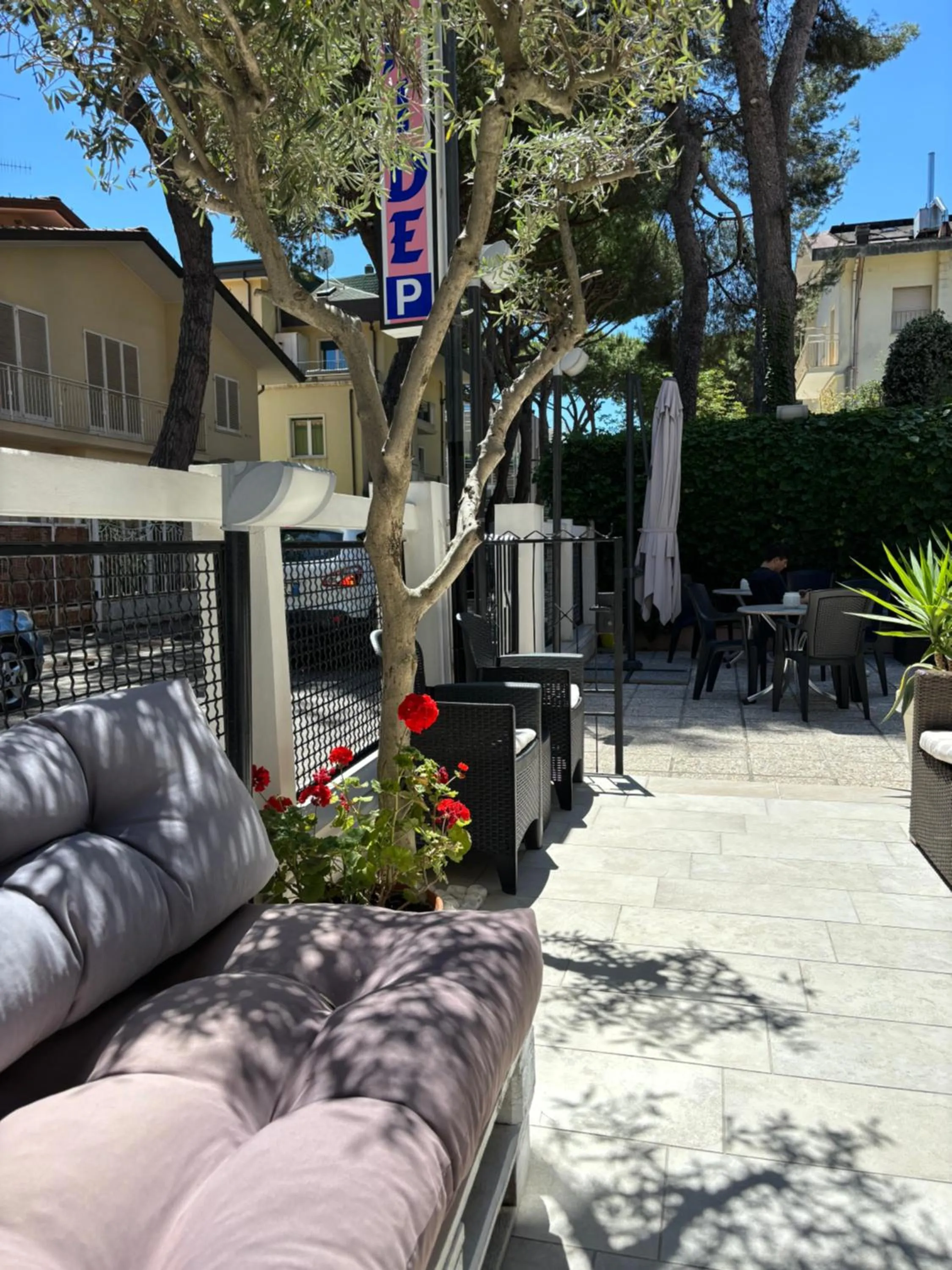 Property building in Hotel Iride Suite & Breakfast- ideale per famiglie e coppie