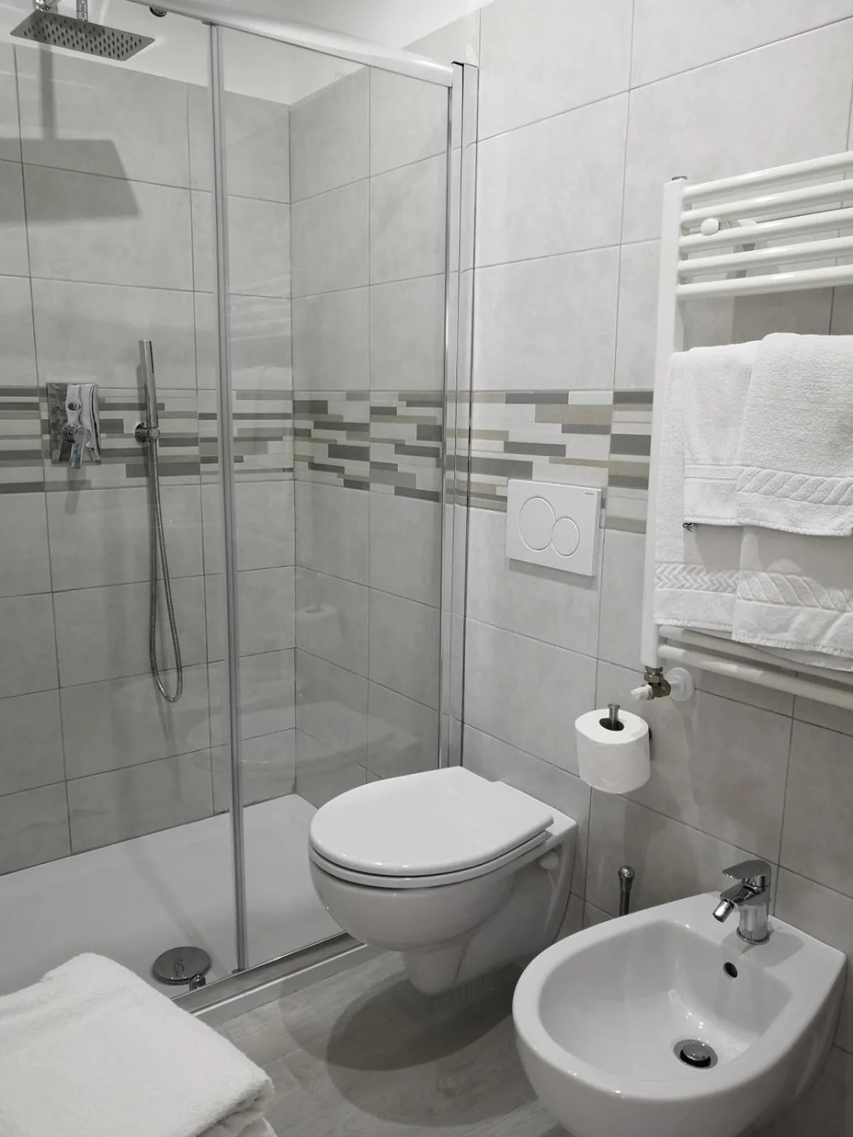 Bathroom in Hotel Iride Suite & Breakfast- ideale per famiglie e coppie