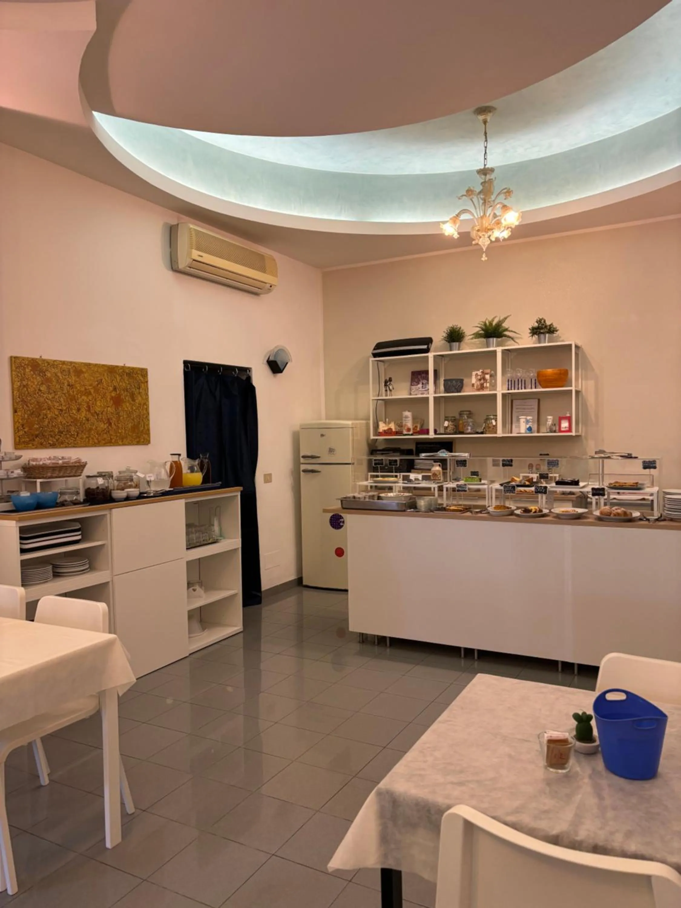 Food and drinks in Hotel Iride Suite & Breakfast- ideale per famiglie e coppie