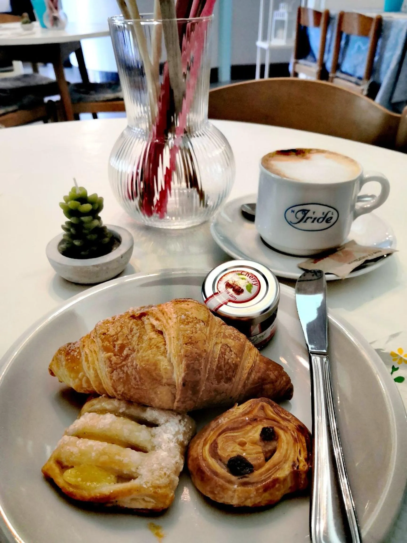 Breakfast in Hotel Iride Suite & Breakfast- ideale per famiglie e coppie