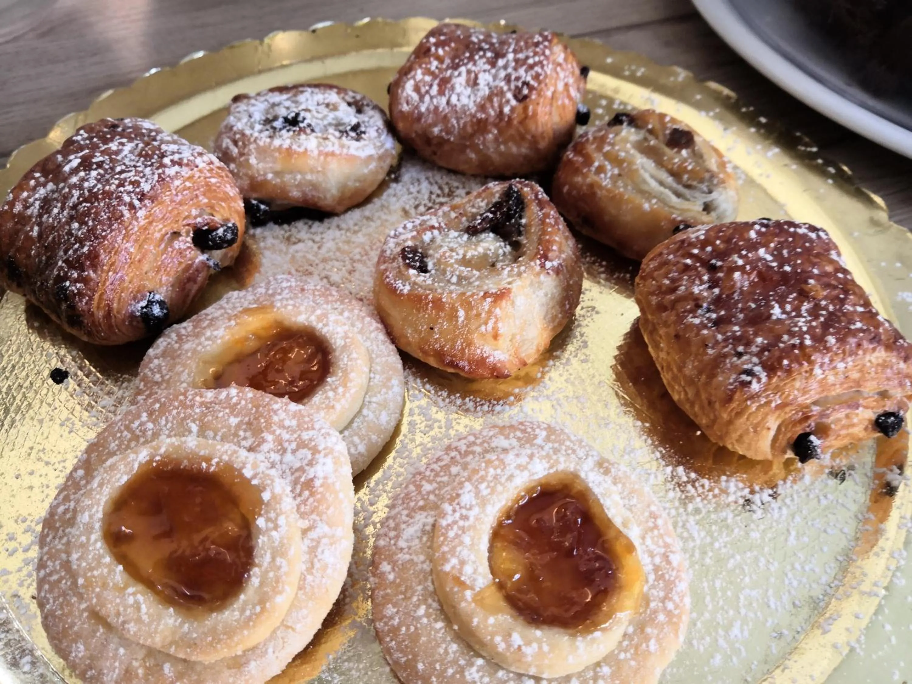 Breakfast in Hotel Iride Suite & Breakfast- ideale per famiglie e coppie