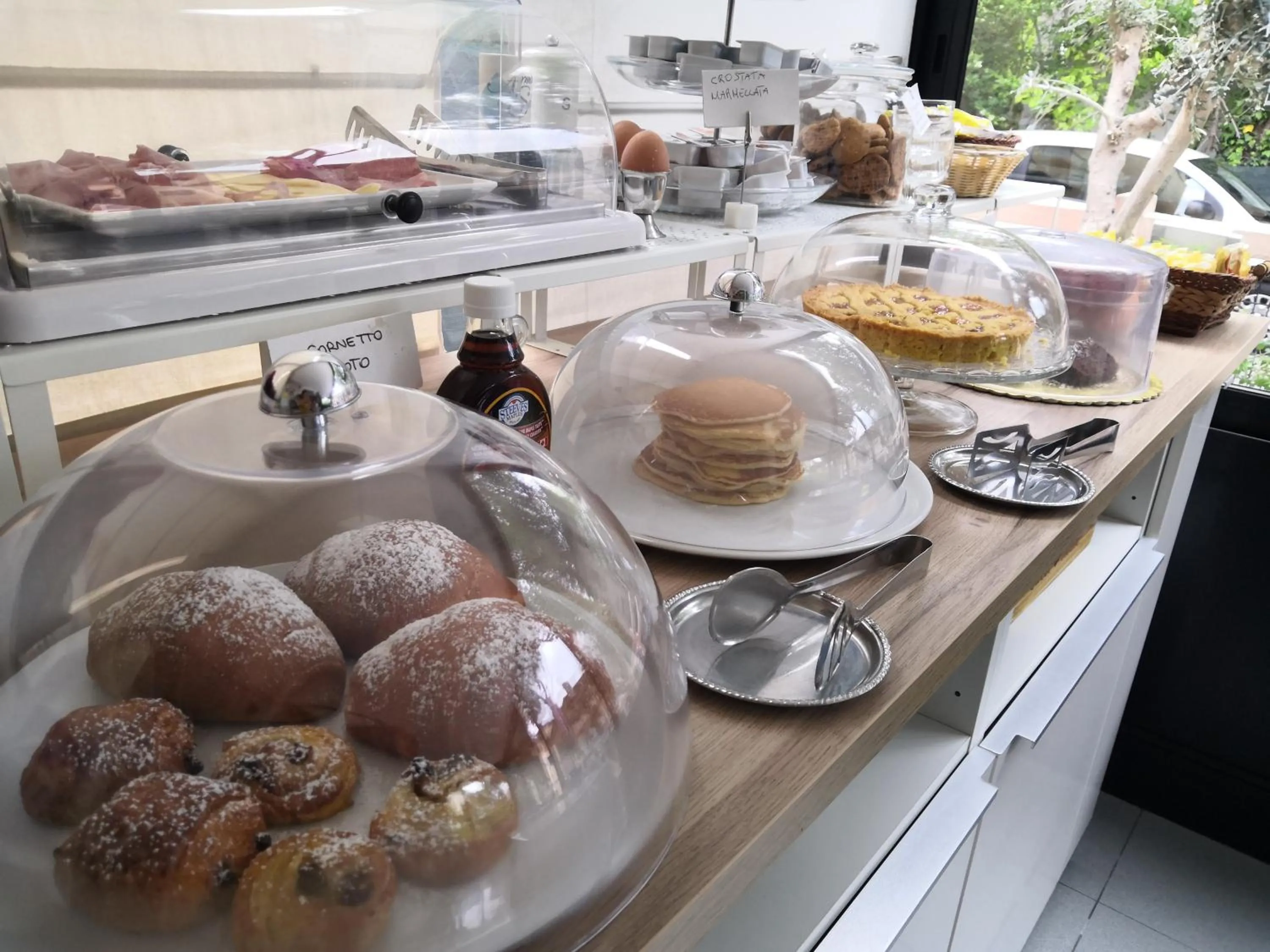 Breakfast in Hotel Iride Suite & Breakfast- ideale per famiglie e coppie