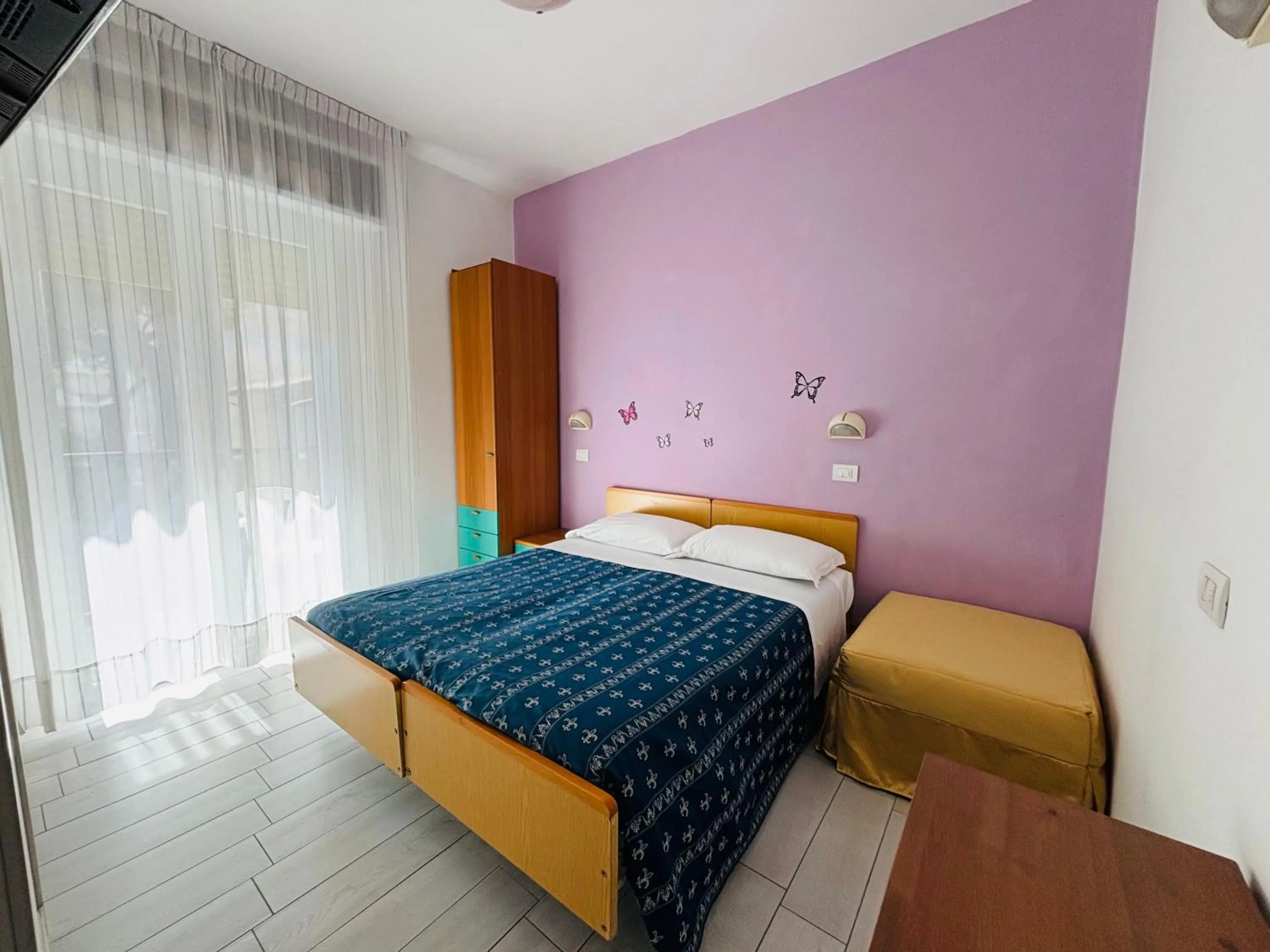 Bedroom, Bed in Hotel Iride Suite & Breakfast- ideale per famiglie e coppie