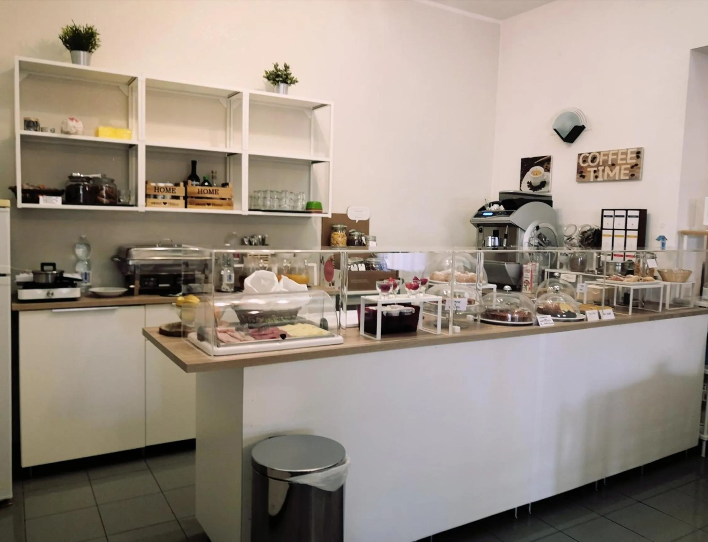 Breakfast in Hotel Iride Suite & Breakfast- ideale per famiglie e coppie